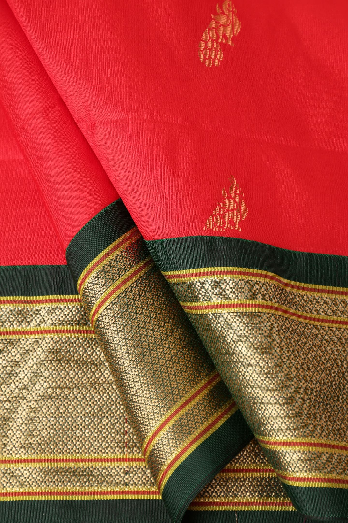 Kadiyal All Over Peacock Butta Saree