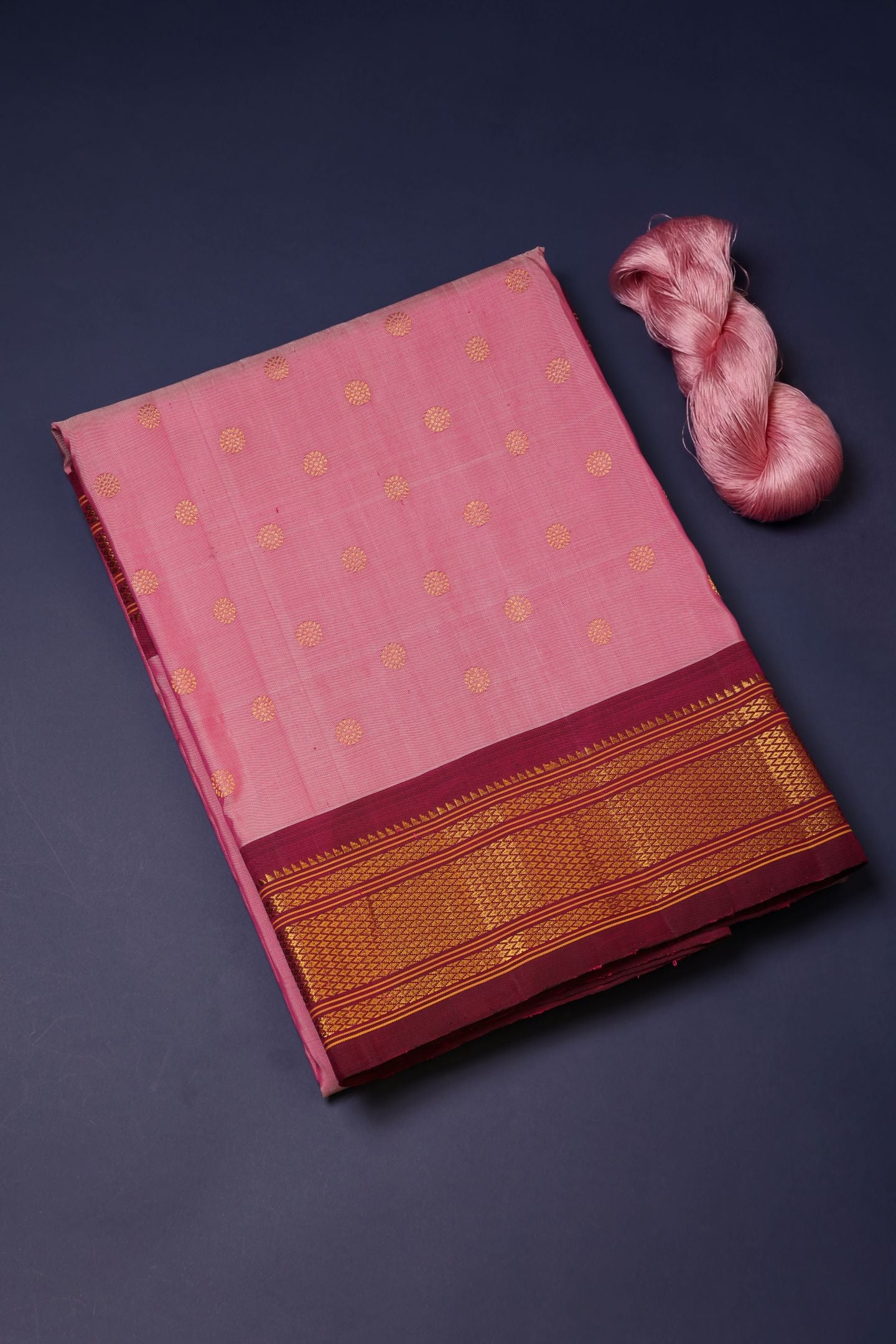 Kalanjali Contrast Border