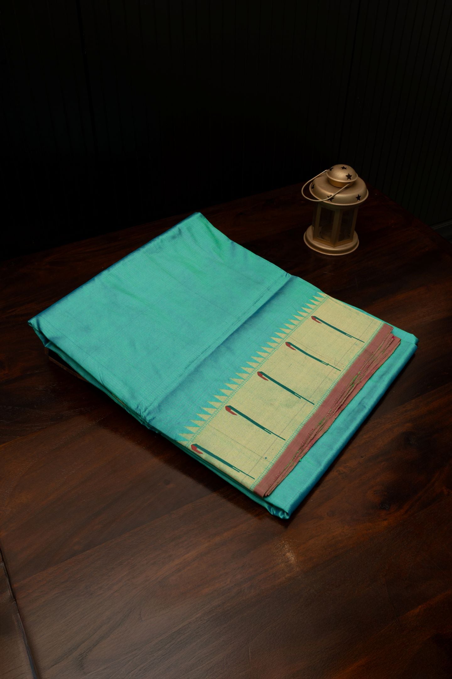 Stripes Muniya Border Silk Saree