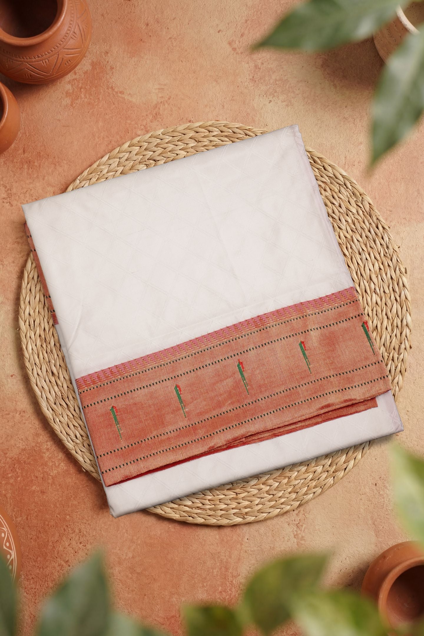 Muniya Emboss Design