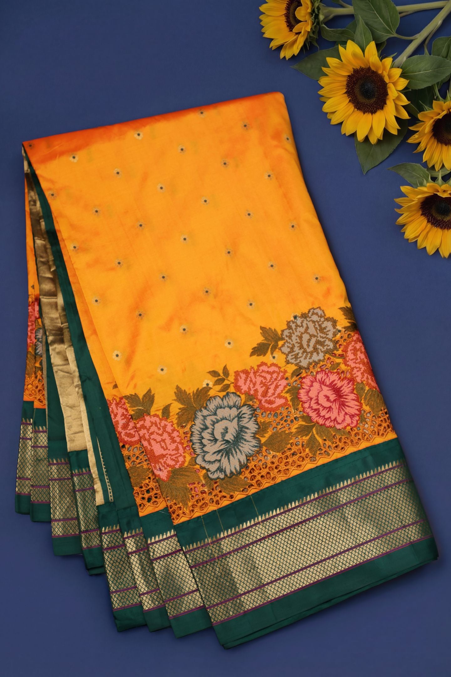 Kadiyal Petit Cut-work Border