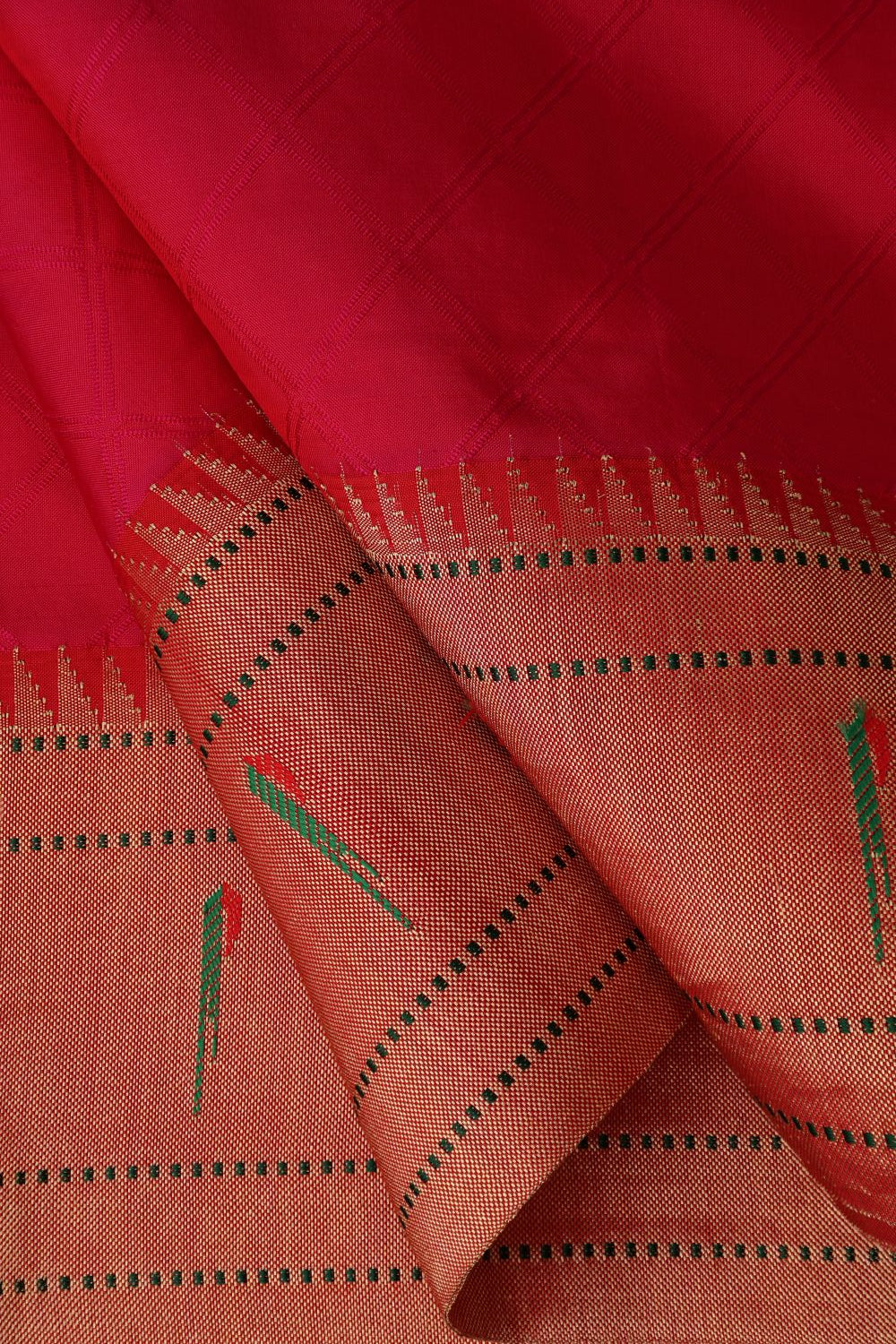 Muniya Emboss Design