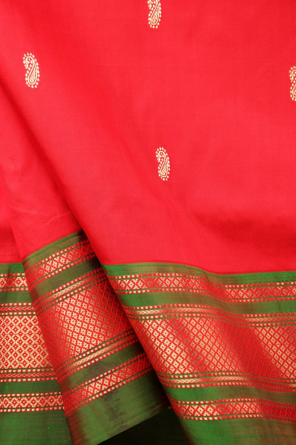 Handloom Rich Pallu Paithani