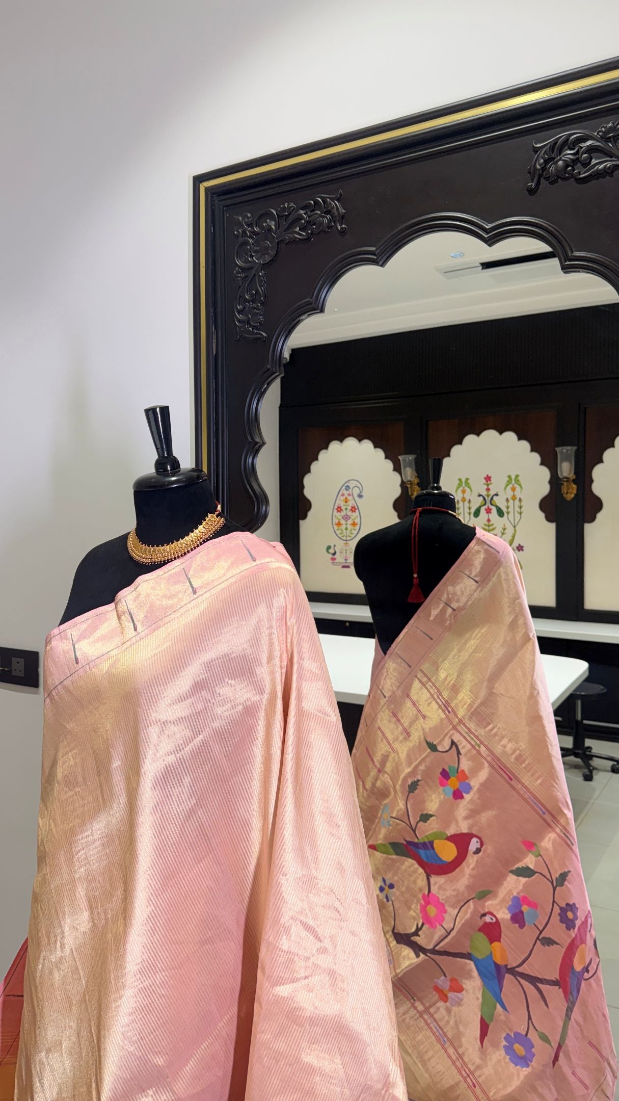 Hand Woven Stripes Tissue Muniya Paithani