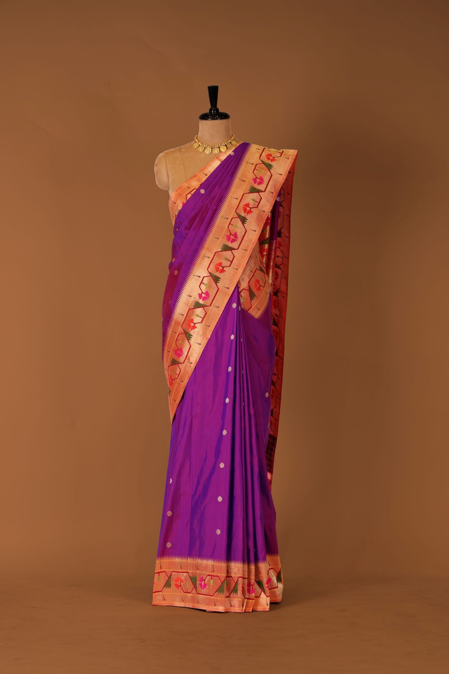 Handloom Aasawali Paithani