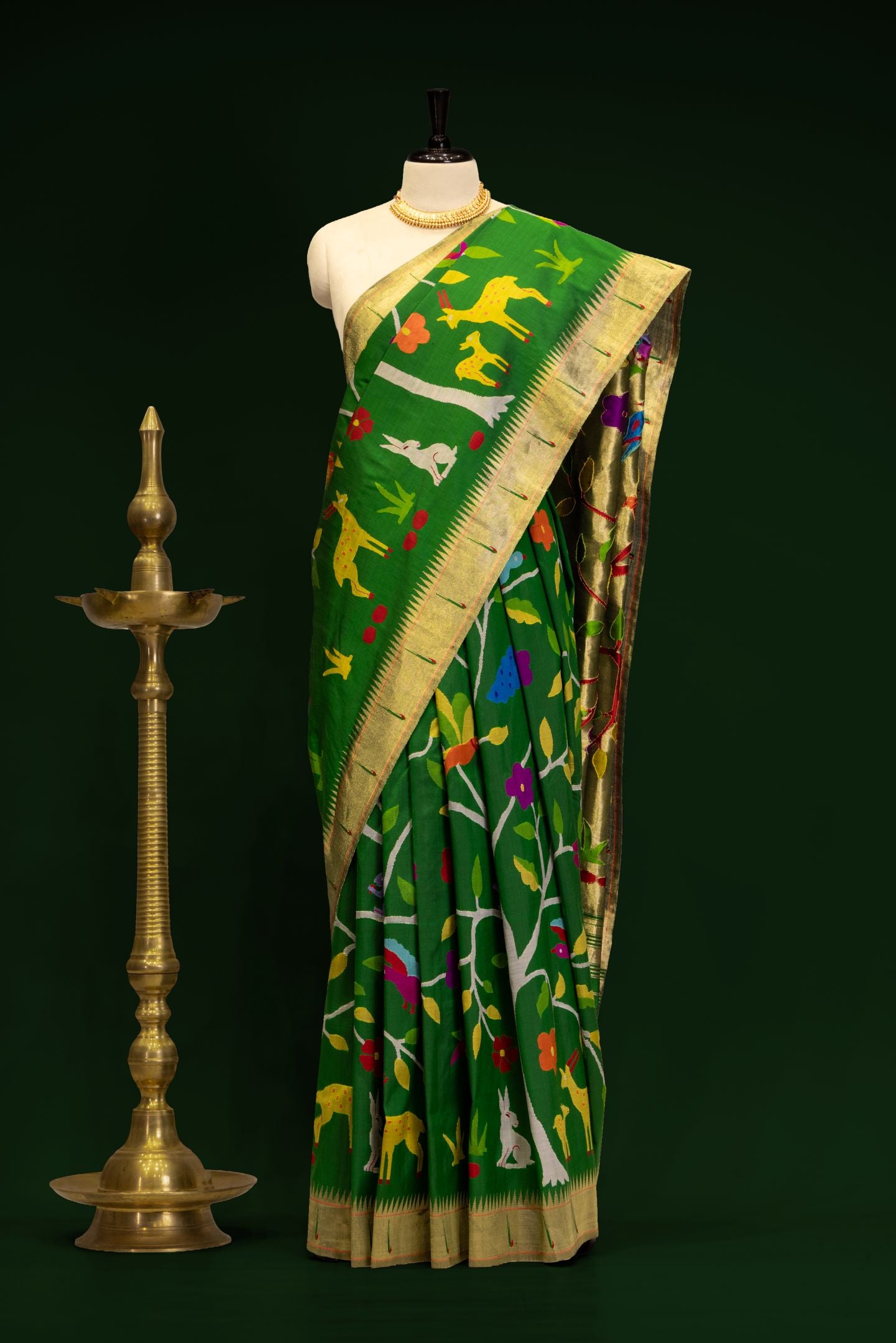 Handloom Brocade Paithani