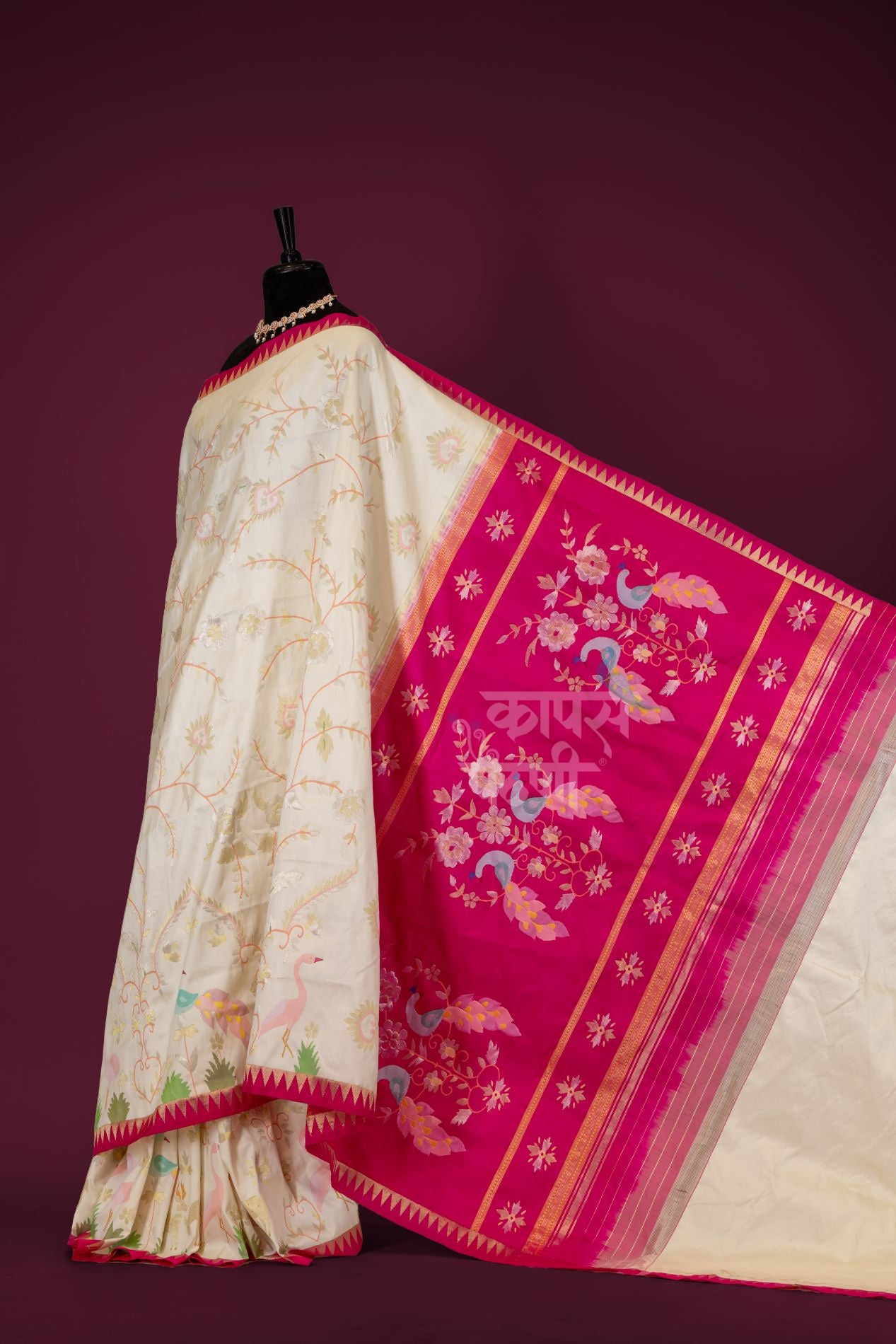 Lavanya | Handwoven Allover Jal Temple Border Brocade Paithani