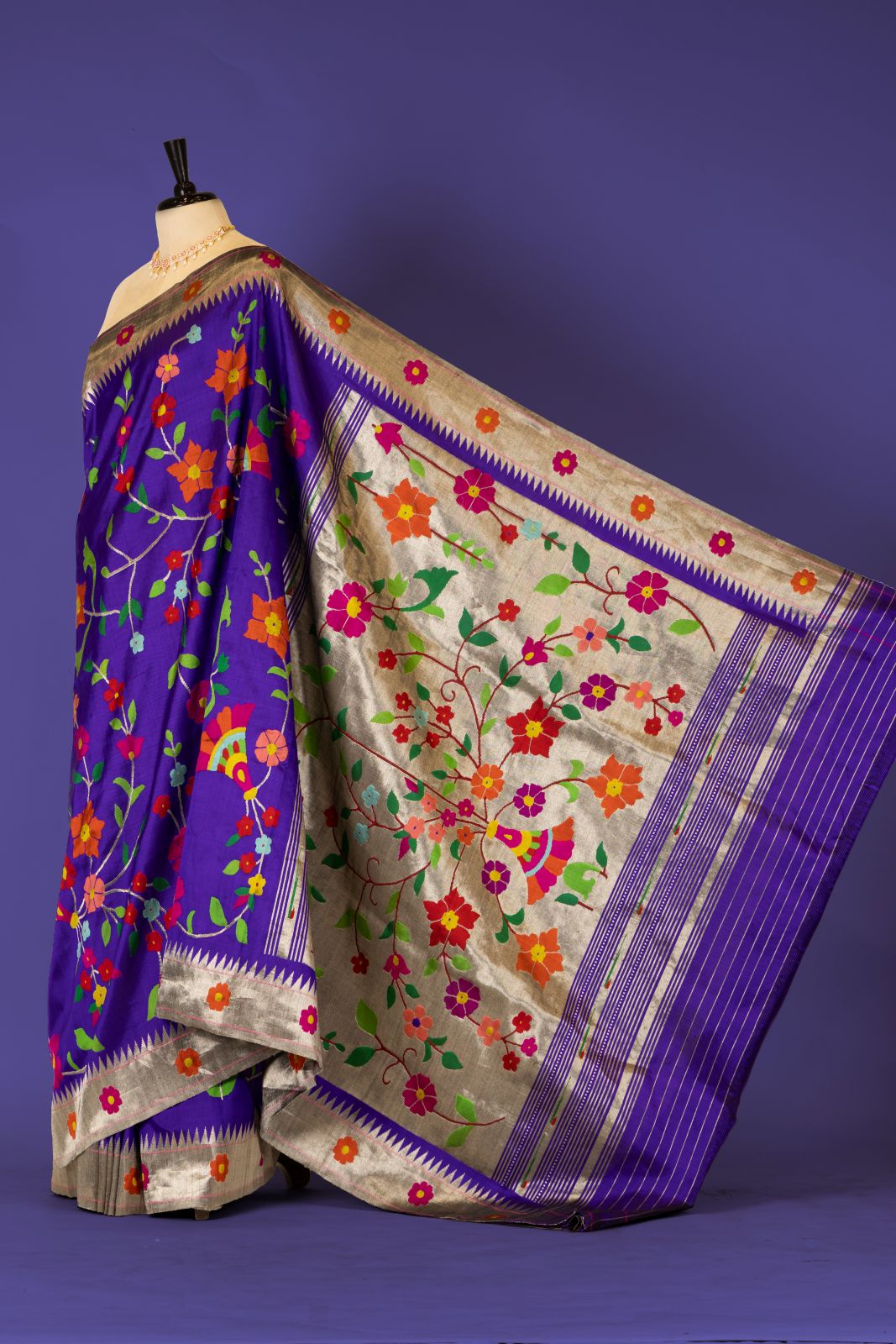 Handloom Brocade Paithani