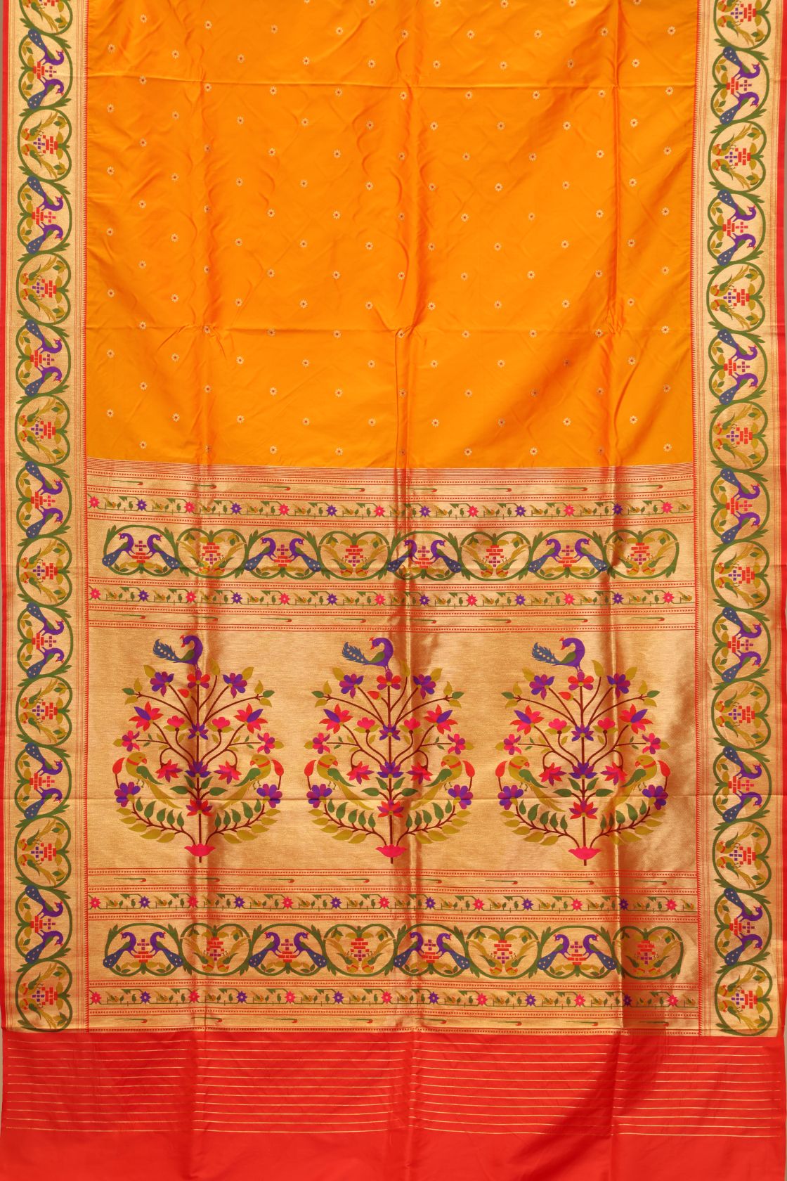 Designer Meena Butti Saree