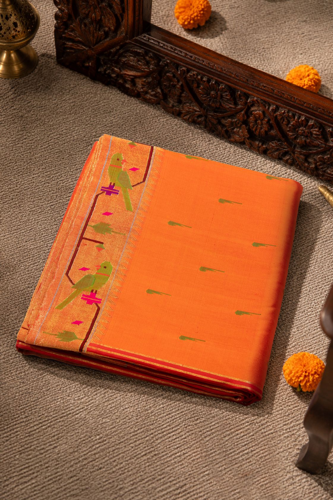Handloom Parrot Border  Nauvari Saree