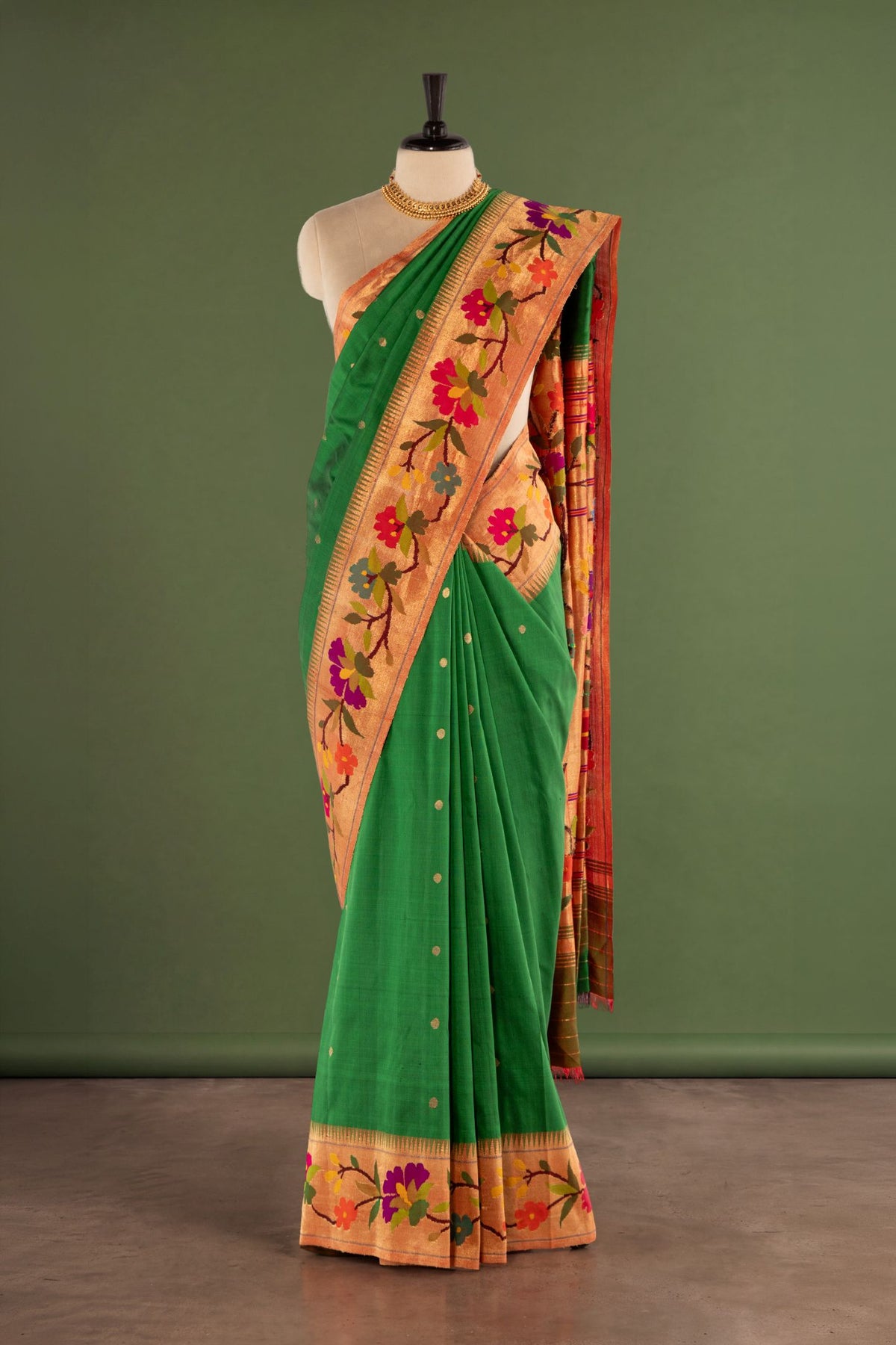 Handloom Brocade Paithani