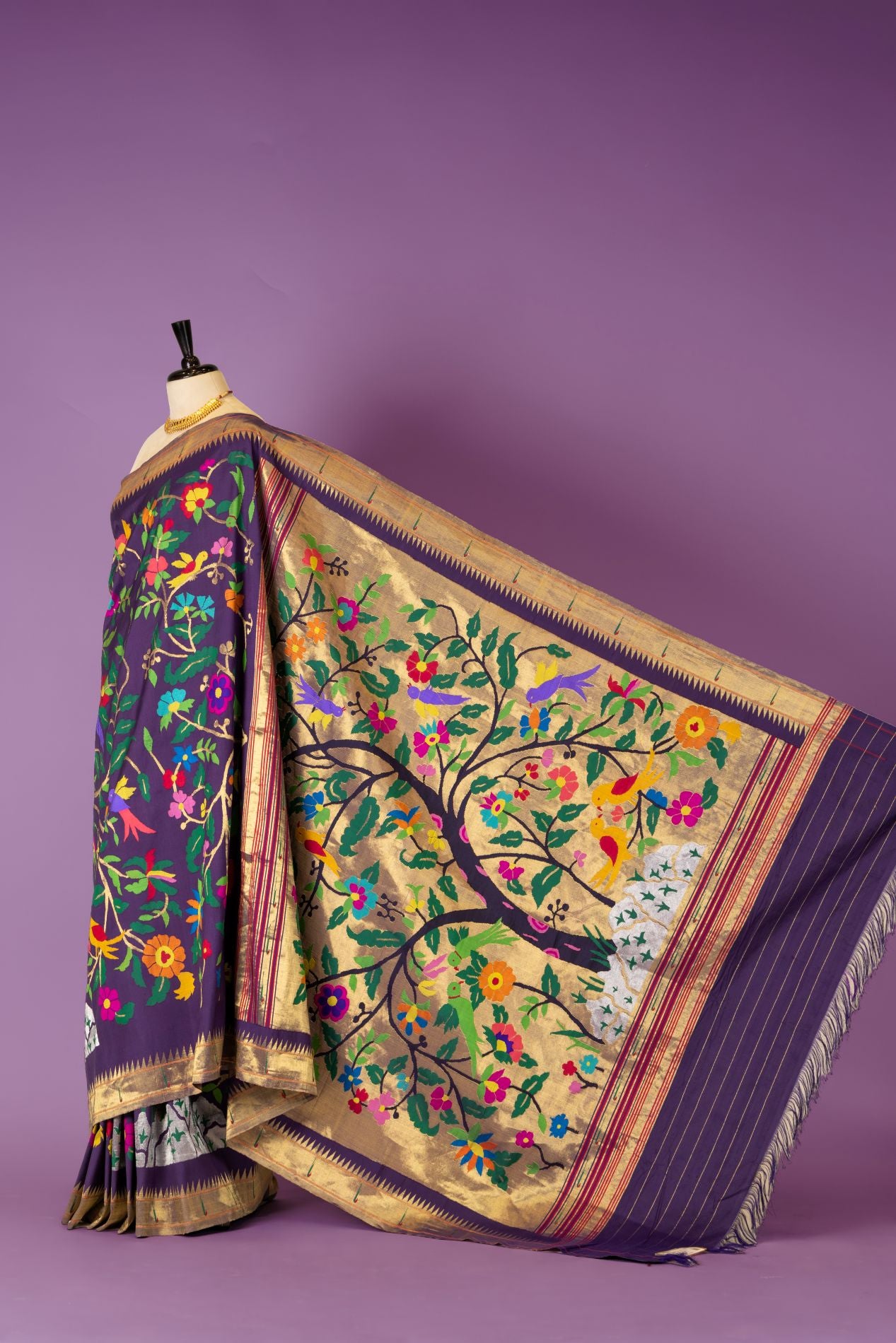 Handloom Brocade Paithani