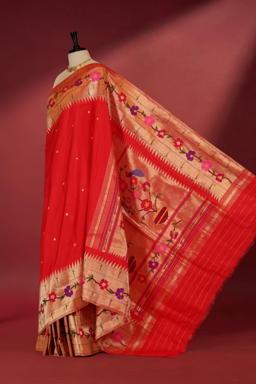 Handloom Brocade Paithani