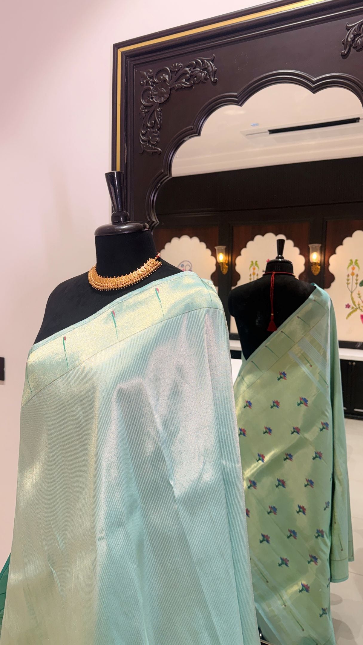 Handwoven Stripe Tissue Designer Muniya Paithani