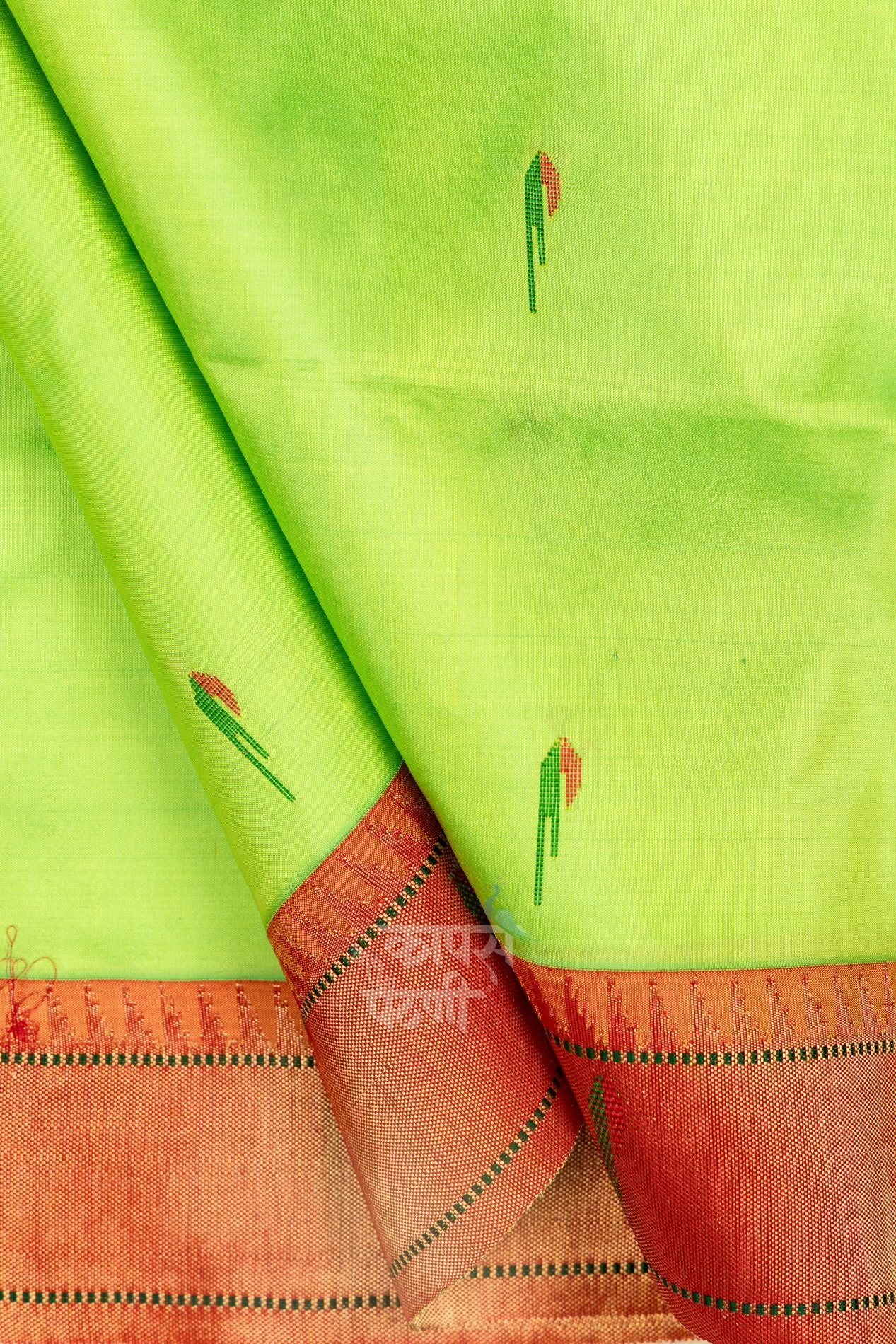 Gangotri Turning Pure Silk Muniya Saree