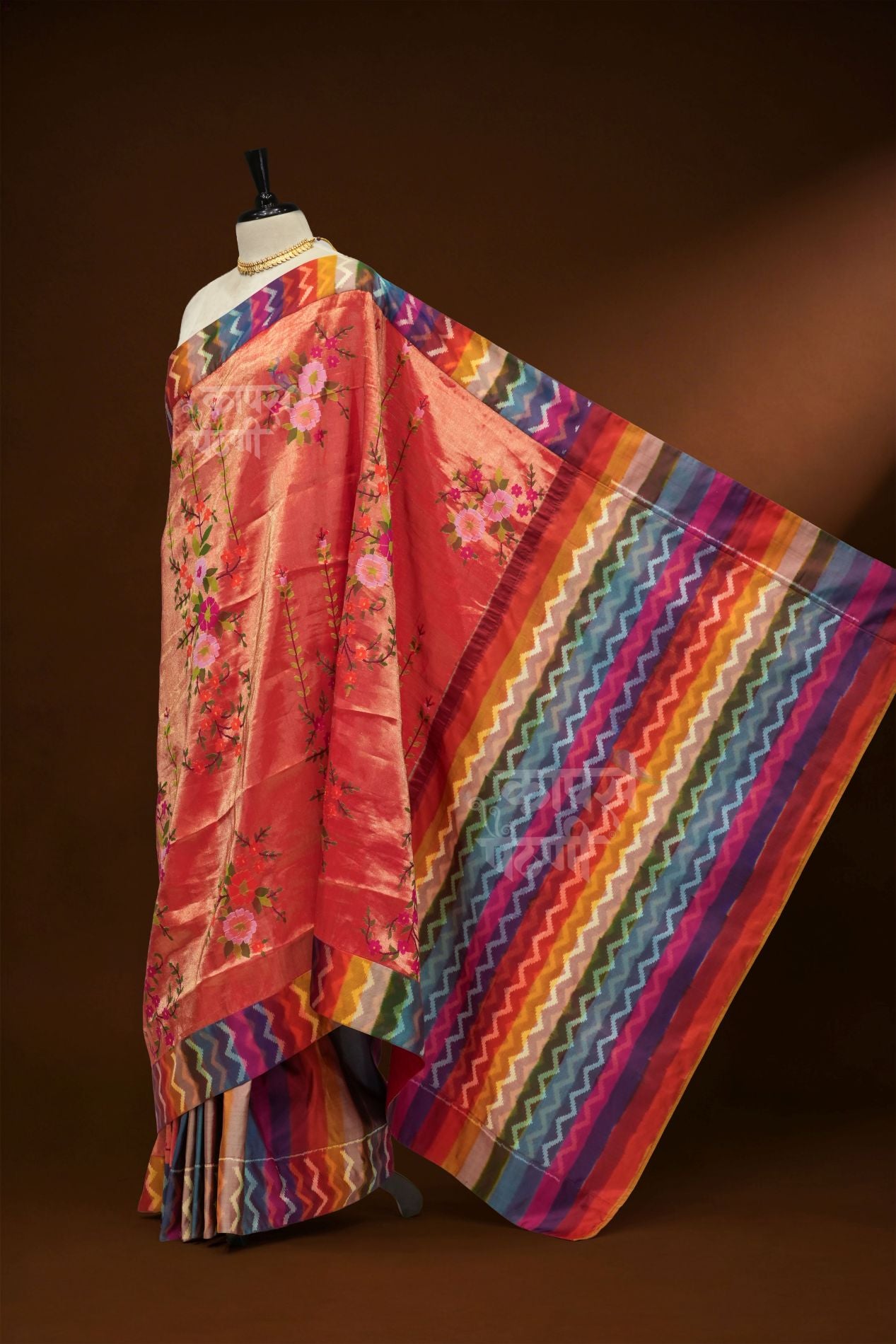 Handwoven Fusion Leheriya Allover Brocade Paithani