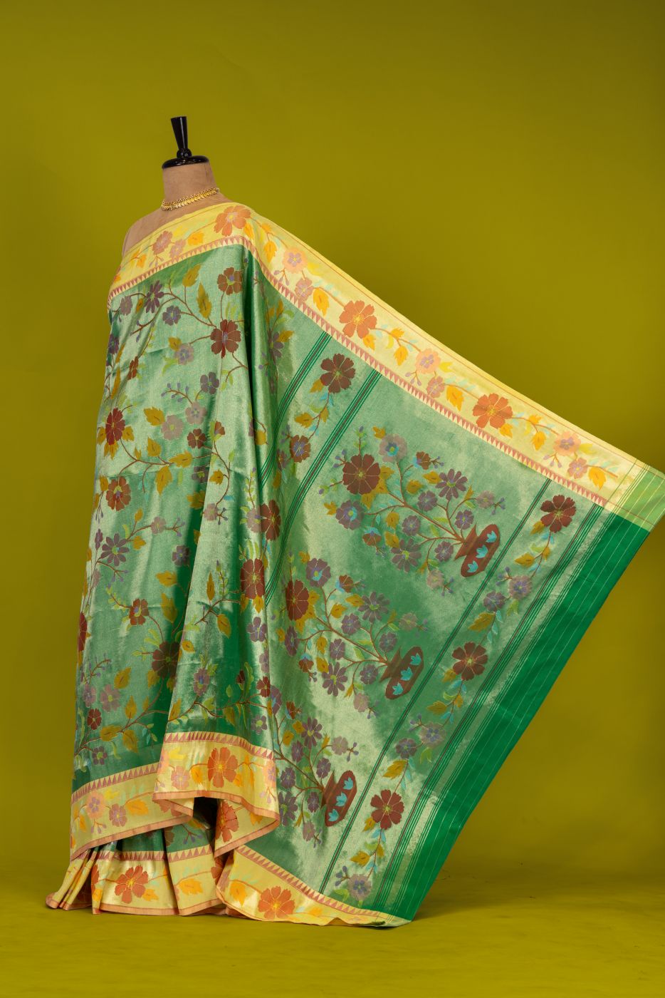 Handloom Brocade Paithani