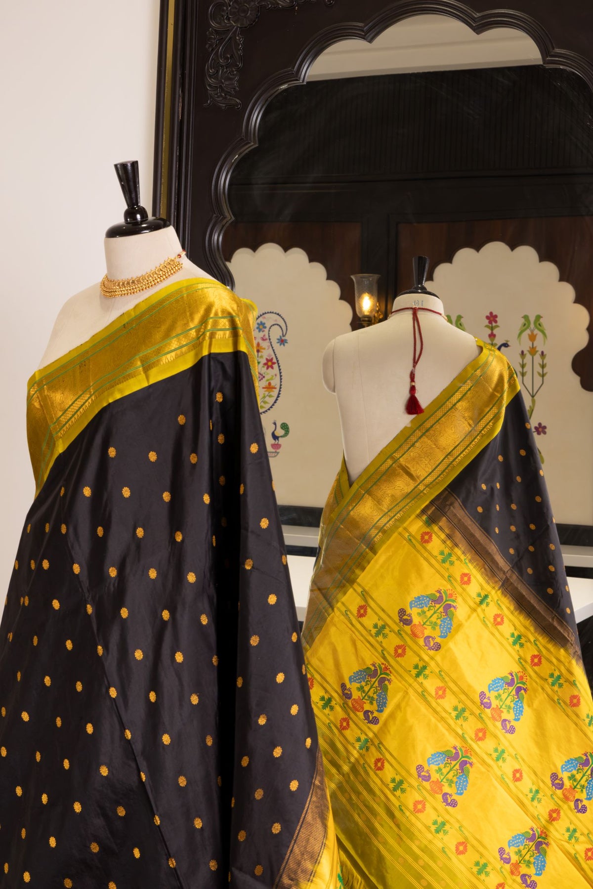 Kalanjali Contrast Border Pure Silk Saree