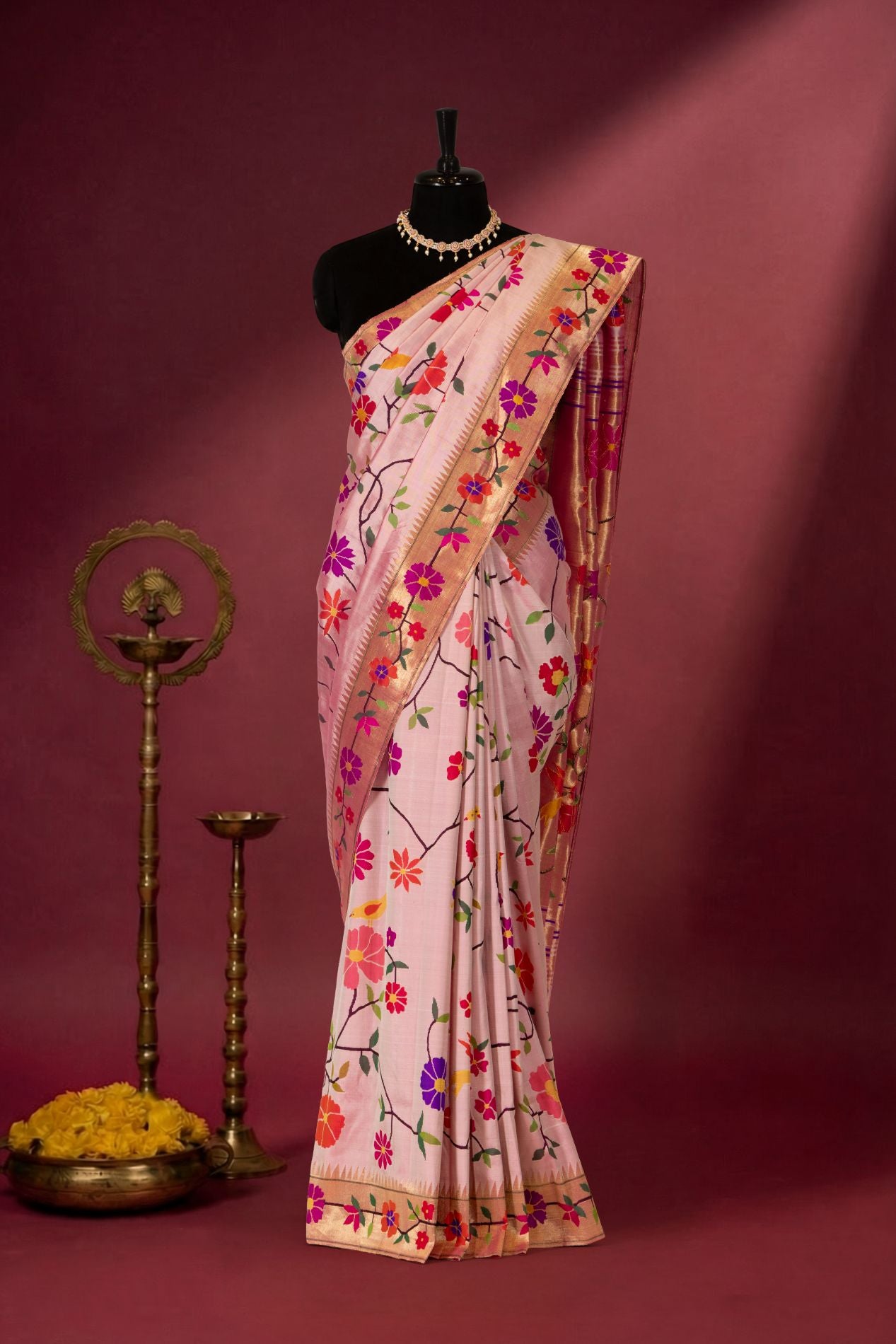 Handloom Brocade Paithani
