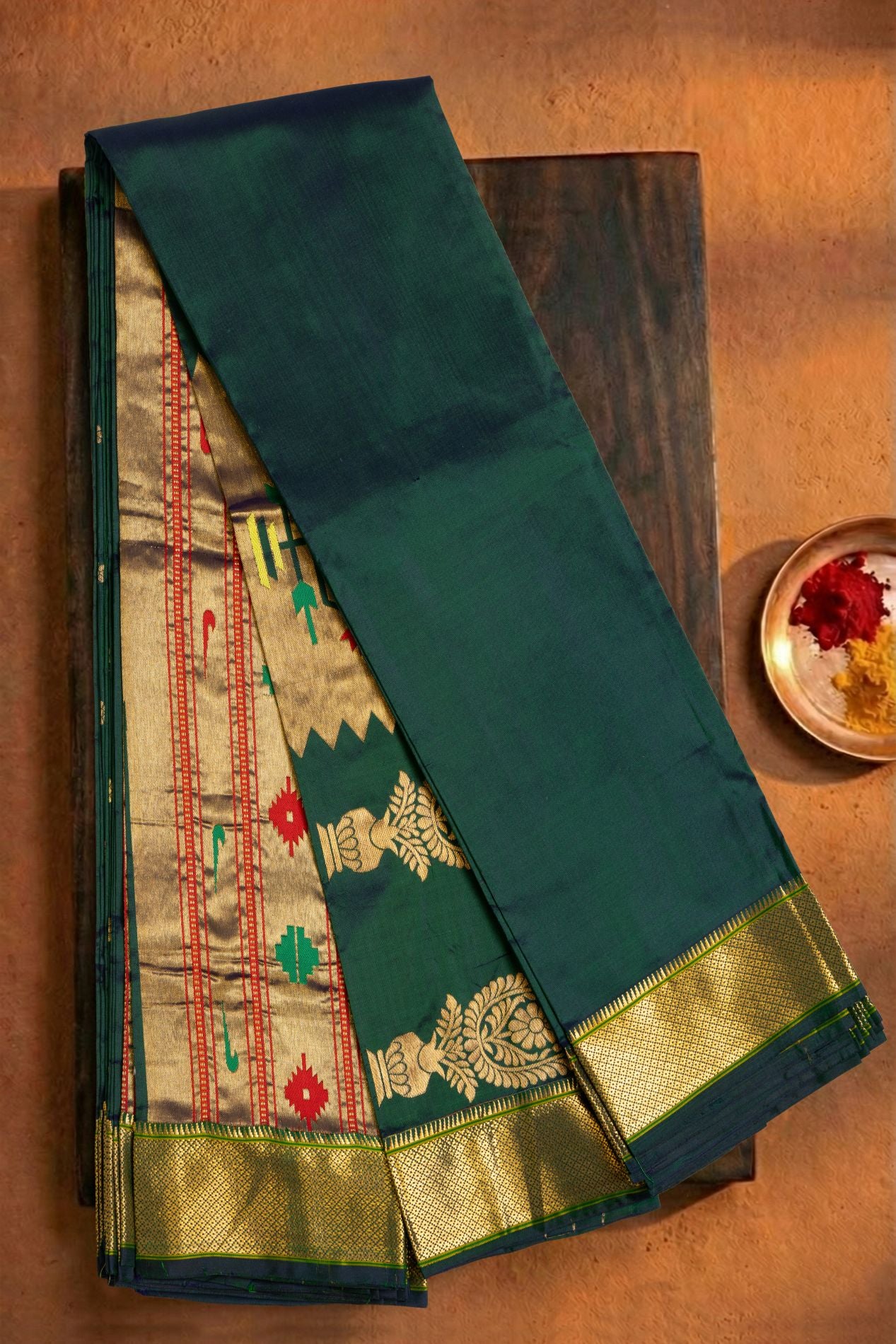 Kadiyal Allover Jari Butta Saree
