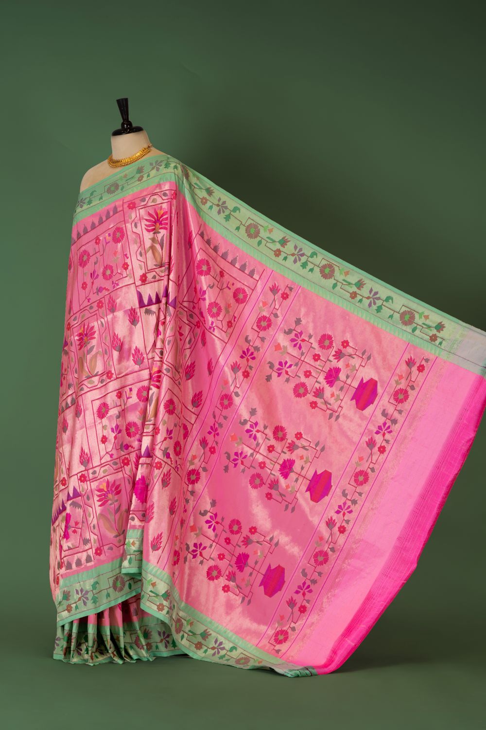 Handloom Brocade Paithani