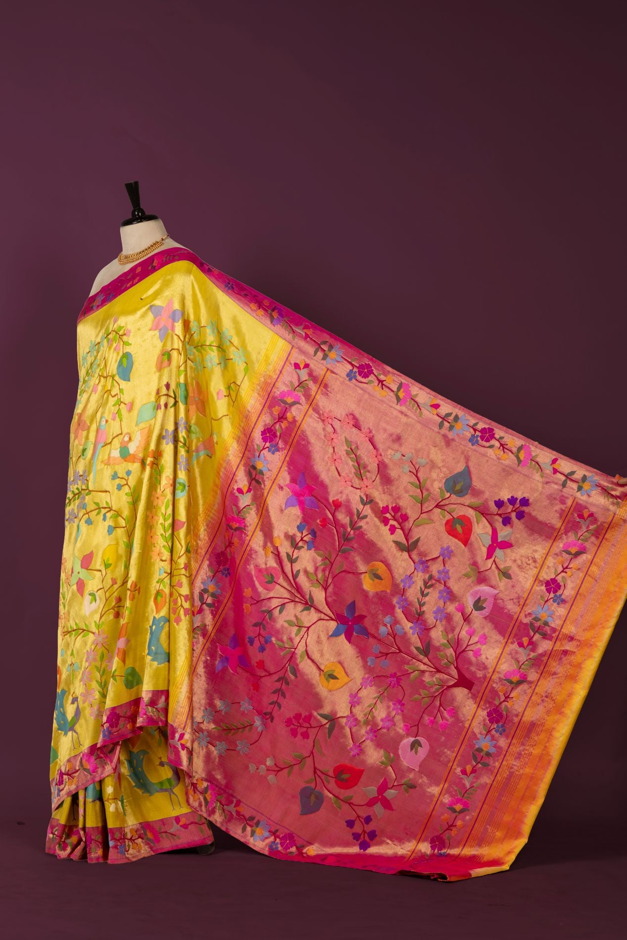 Handloom Brocade Paithani