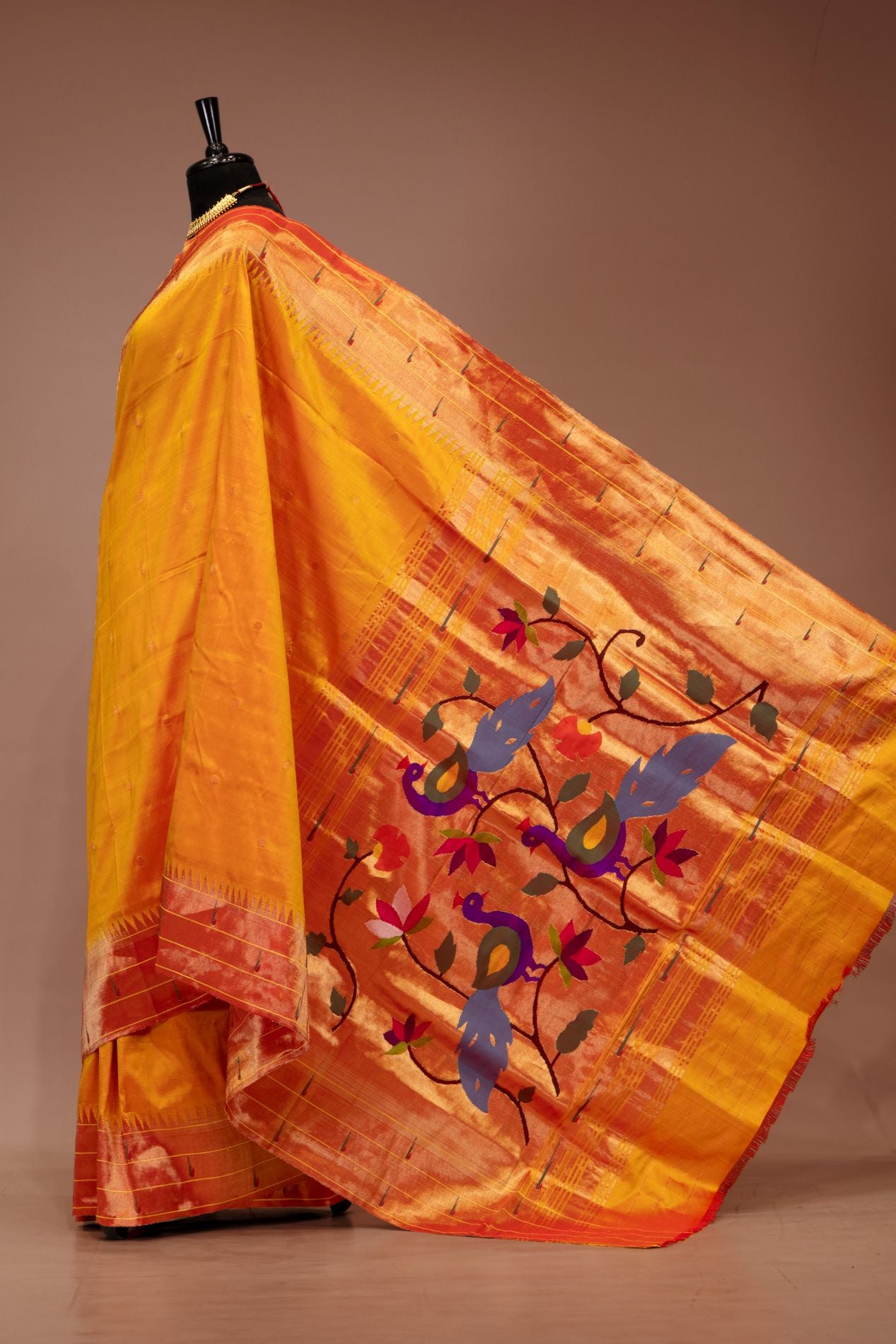 Handloom Tripple Muniya Paithani