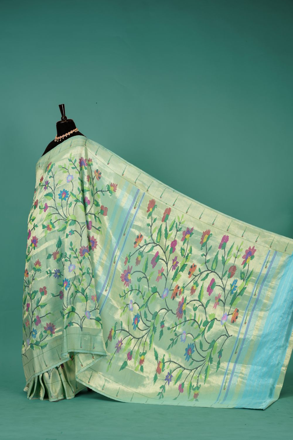 Handloom Brocade Paithani
