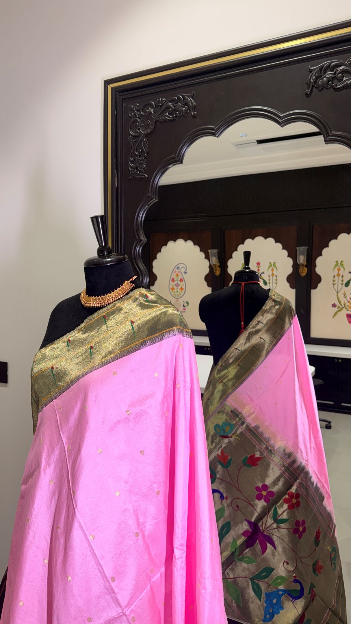 Handwoven Double Muniya Border Paithani