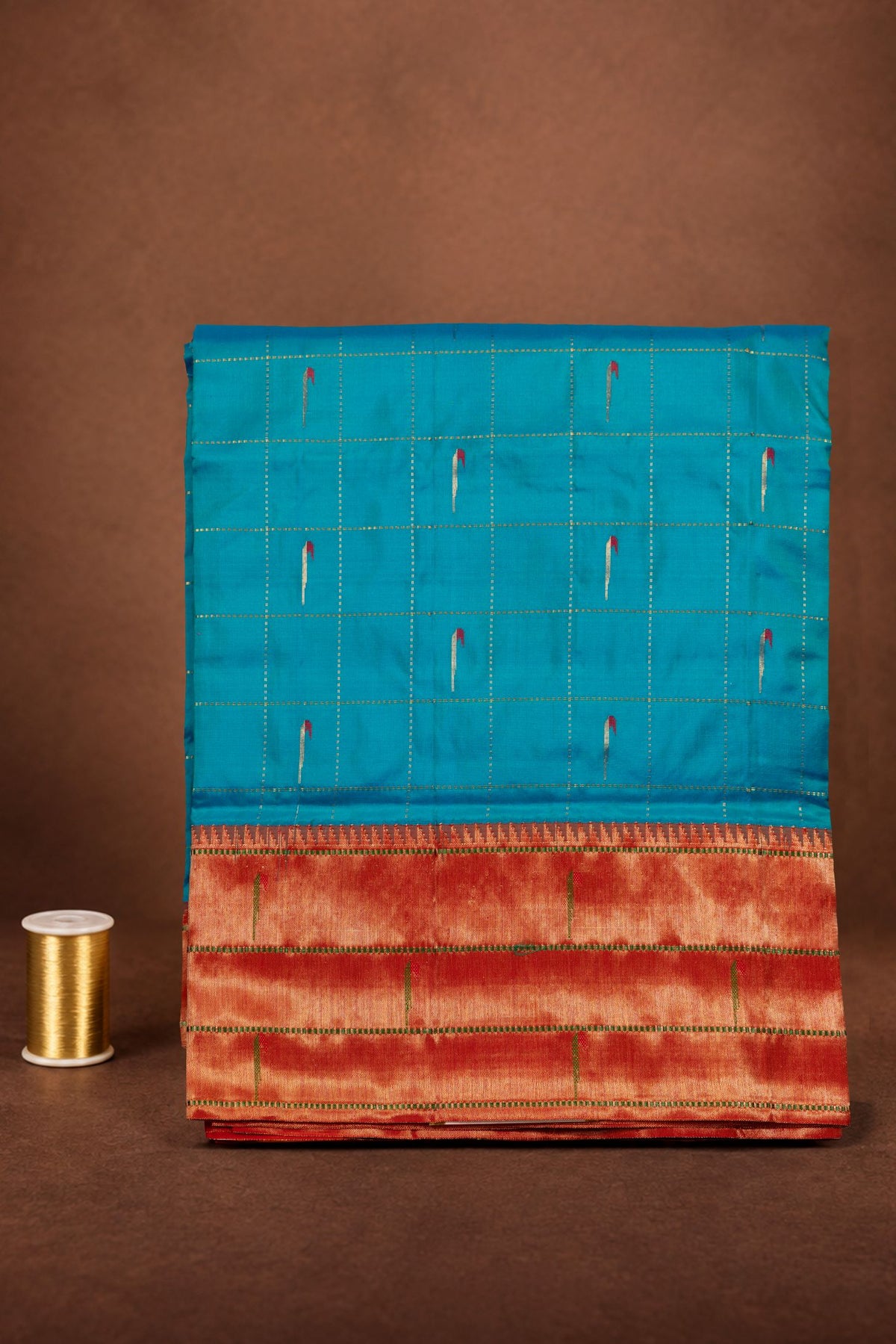 Krushnanjali Checks Alternate Muniya Butta Saree