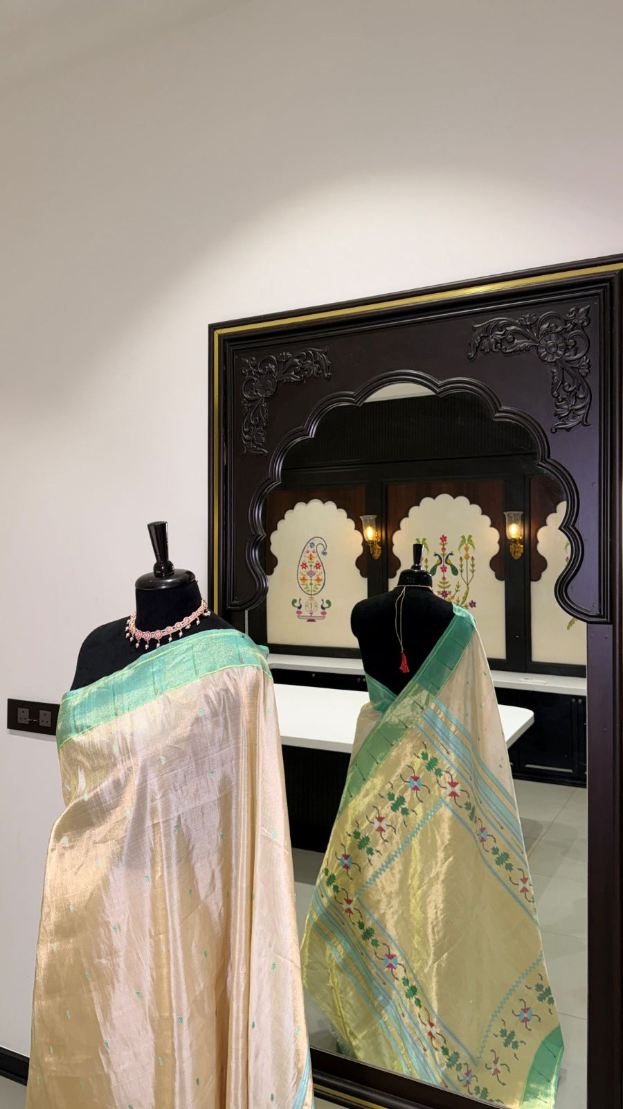 Hand Woven Tissue Designer Muniya Paithani