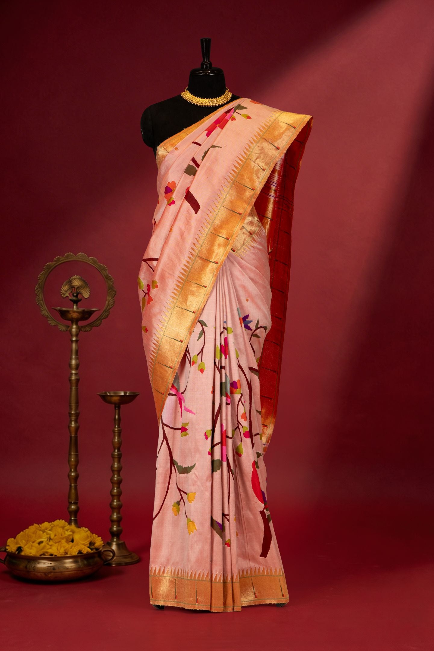 Handloom Brocade Paithani