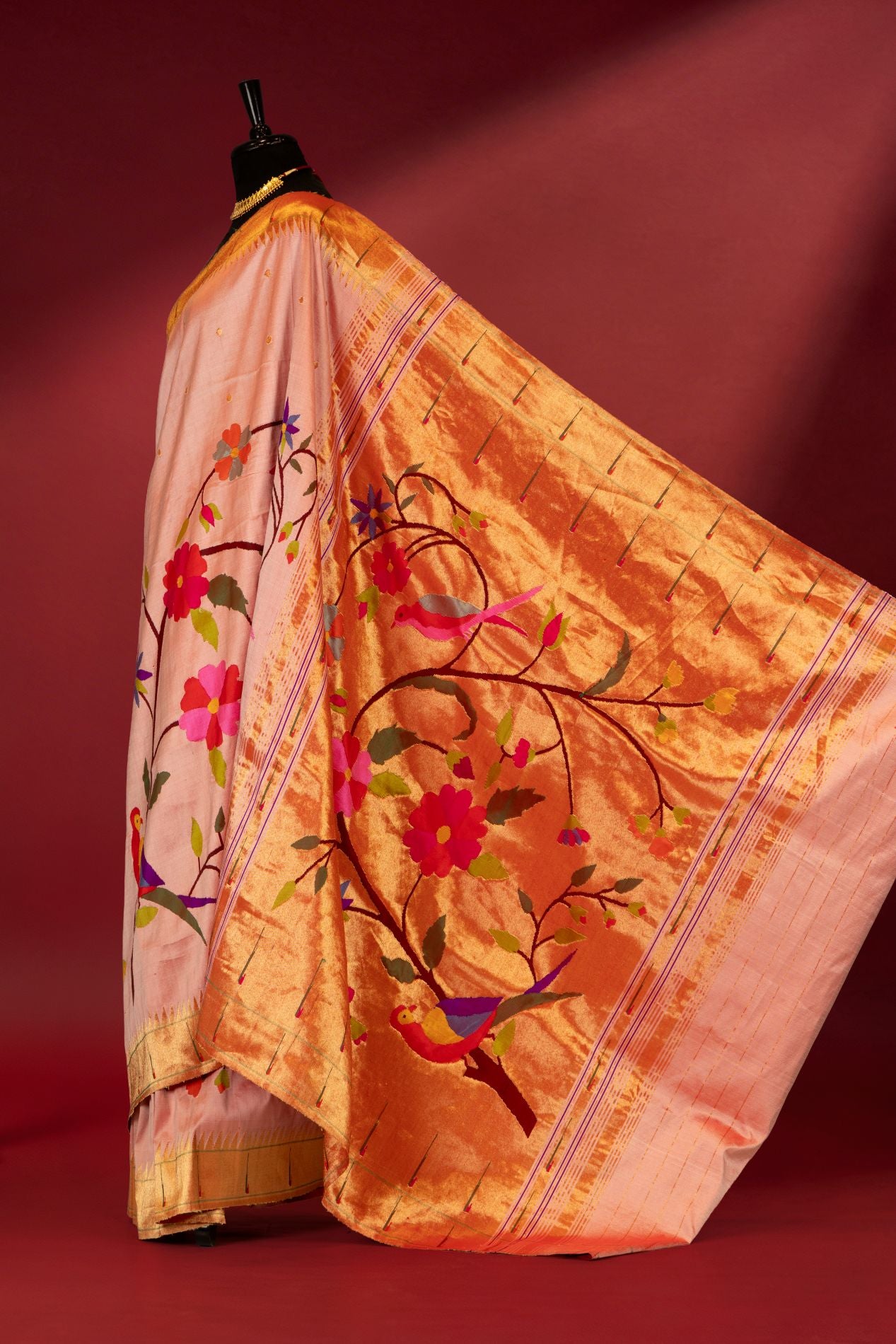 Handloom Brocade Paithani