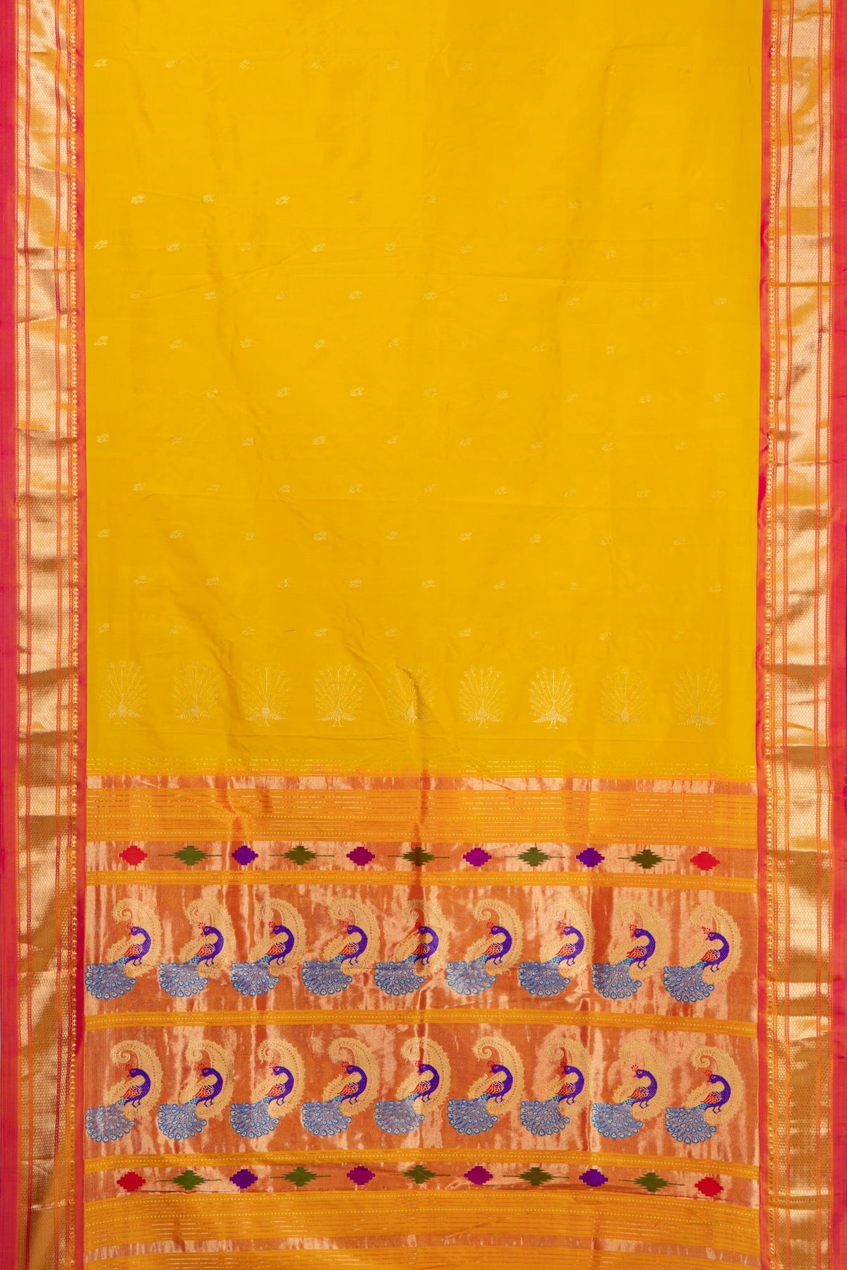 Handloom Nachare More Paithani