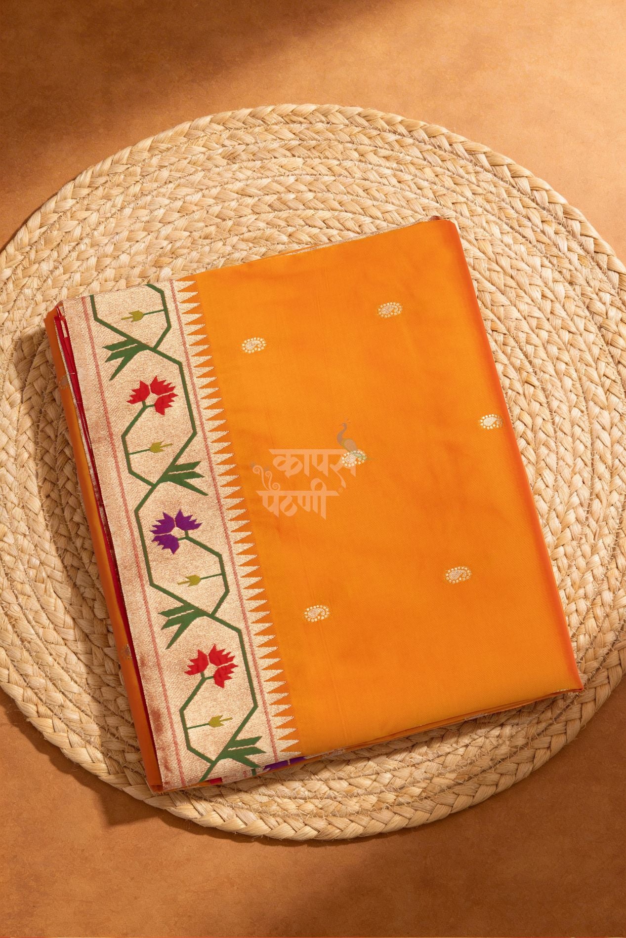 Traditional Asavali Border Designer Saree