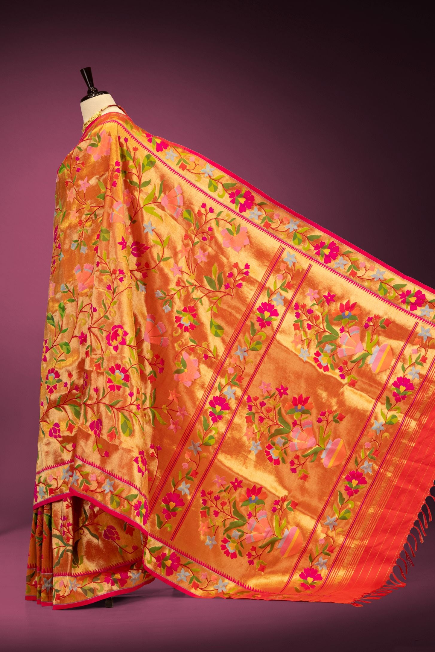 Handloom Brocade Paithani