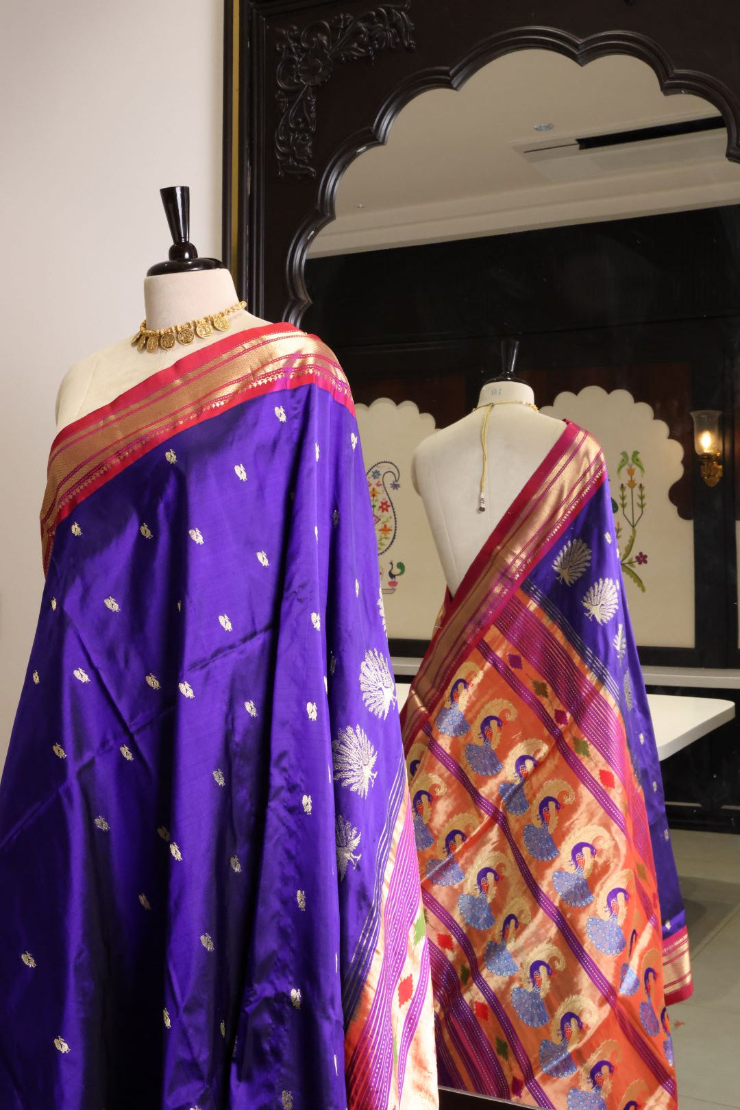 Handloom Nachare More Paithani