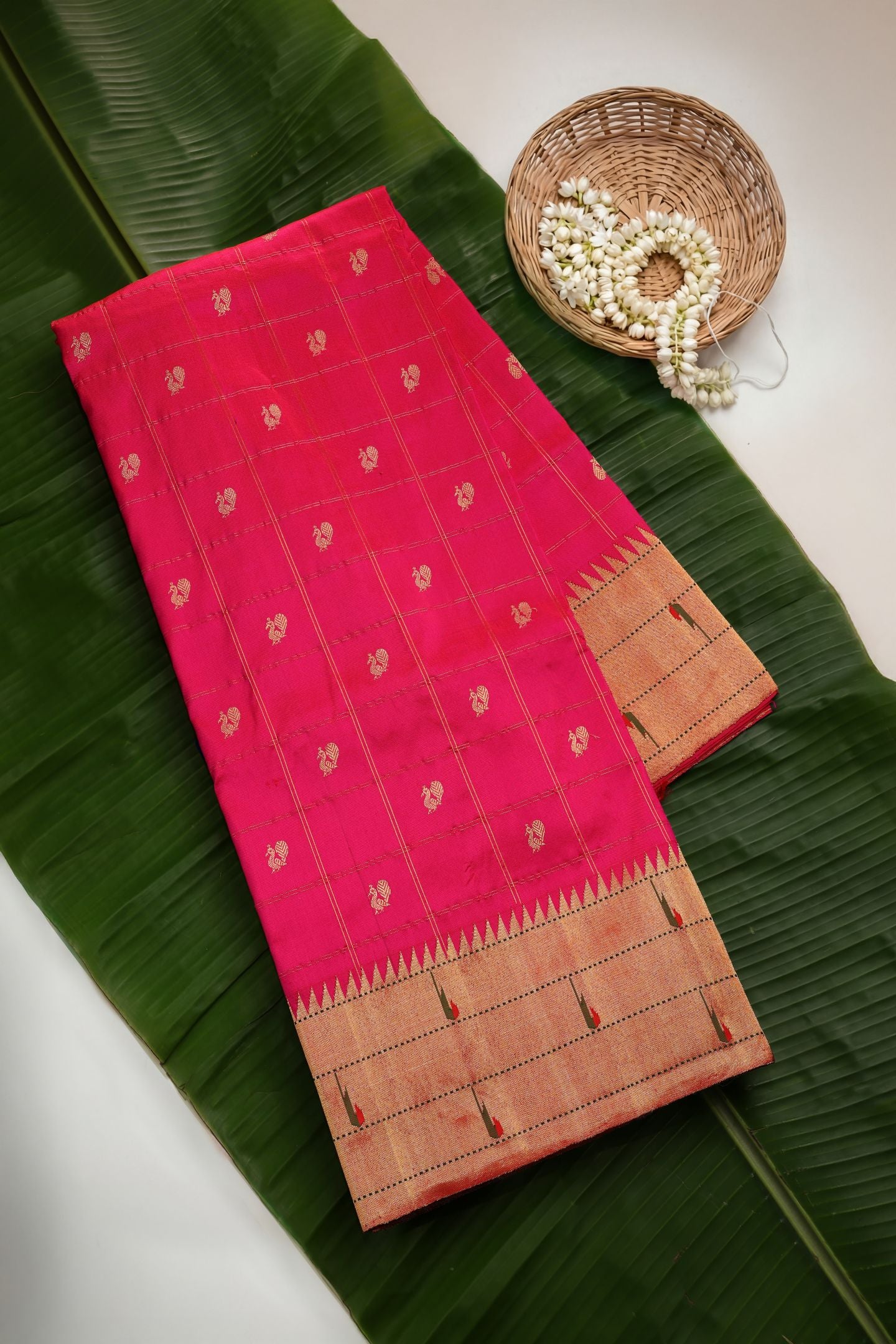 Traditional Tripple Muniya Checks Butta Saree
