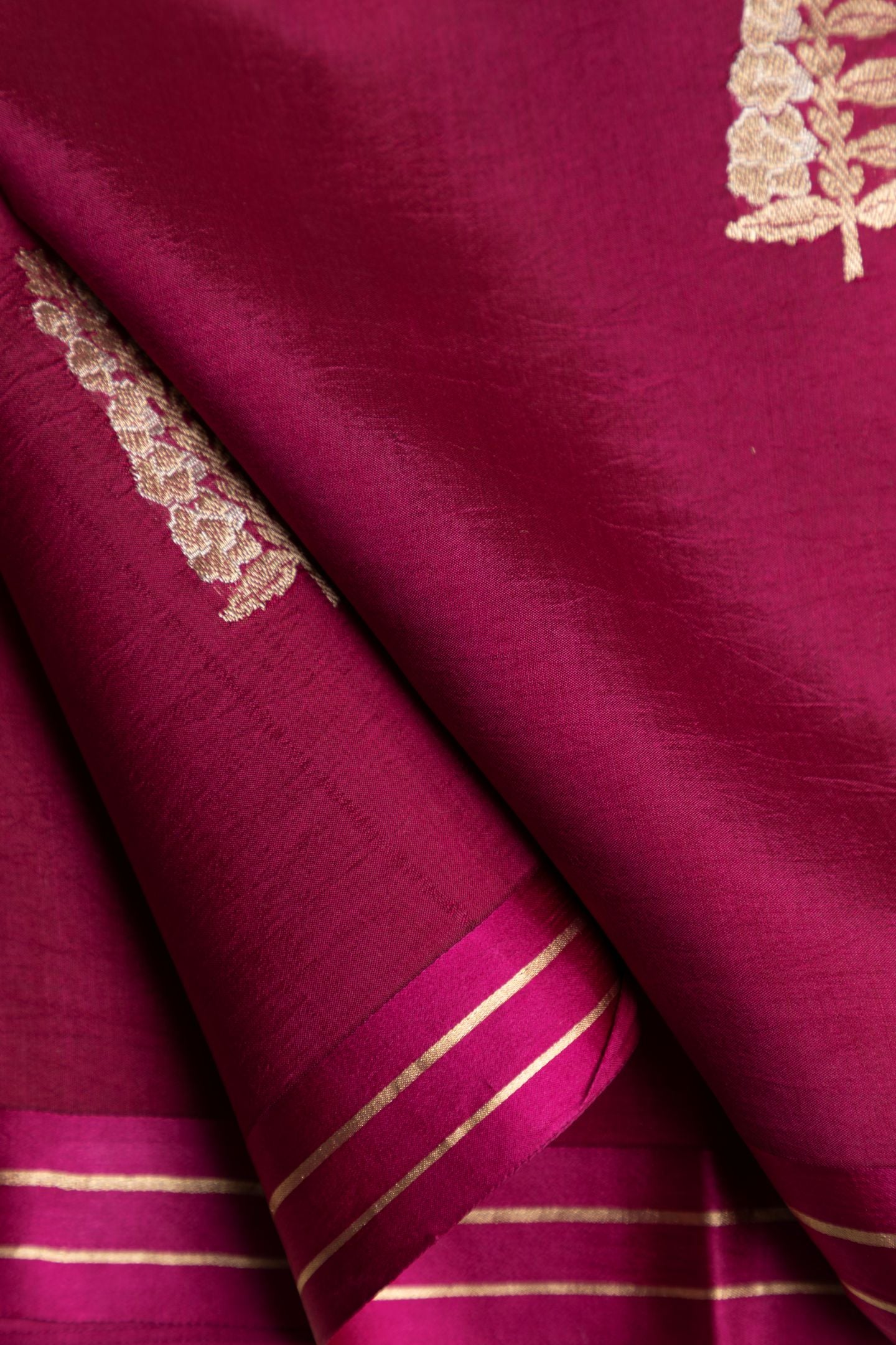 Hand Woven Mango Silk Saree