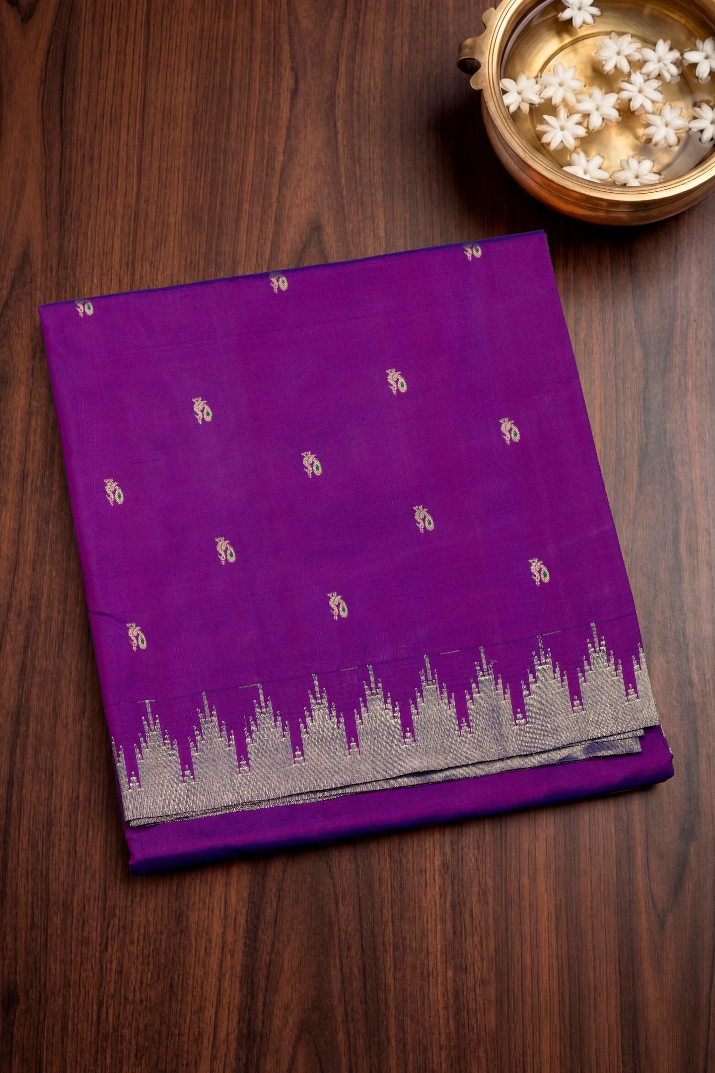 Traditional Pure Silk Small Temple Border Meena Butta Saree
