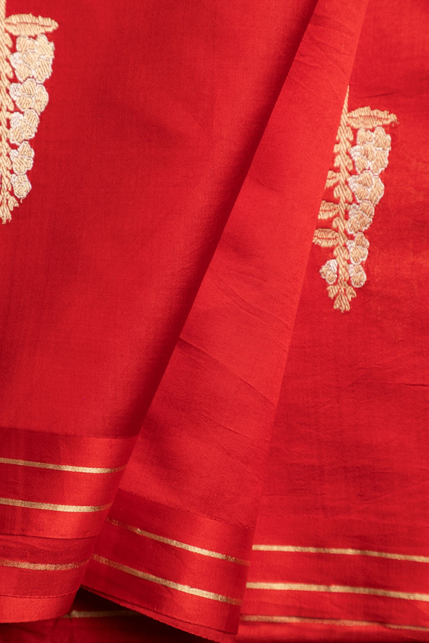 Hand Woven Mango Silk Saree