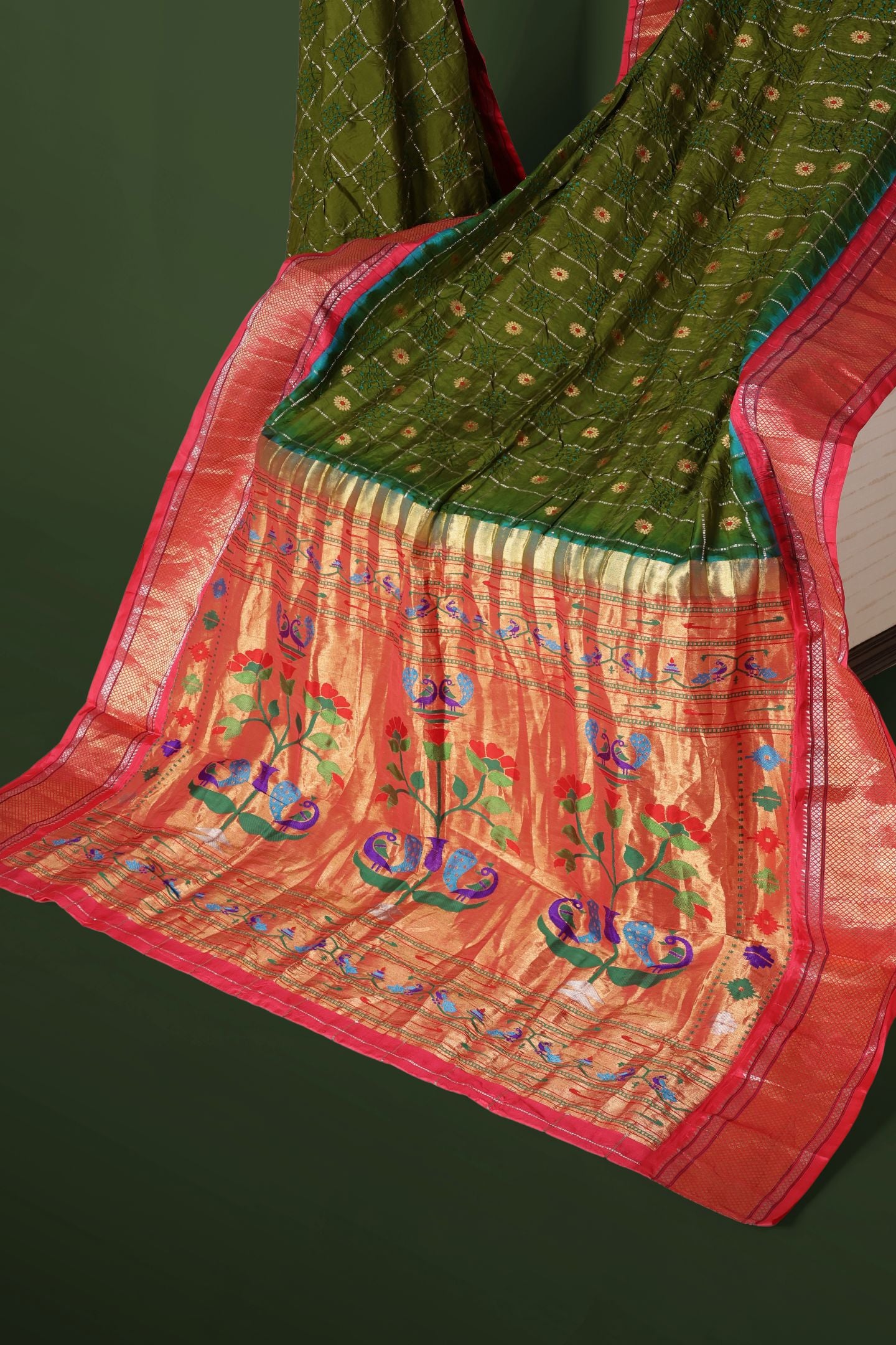 Kadiyal Checks All Over Meena Butta Bandhej