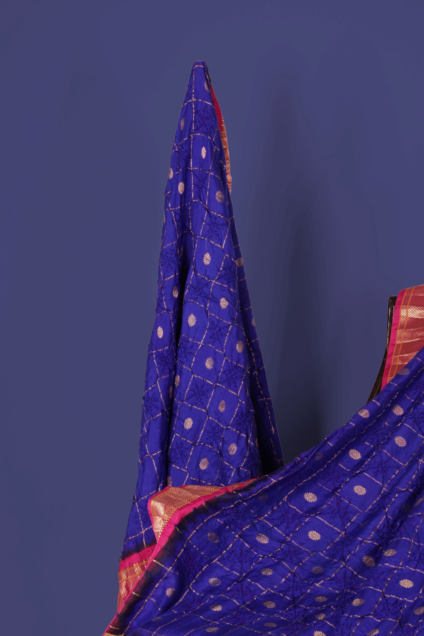 Kadiyal Checks All Over Butta Bandhej