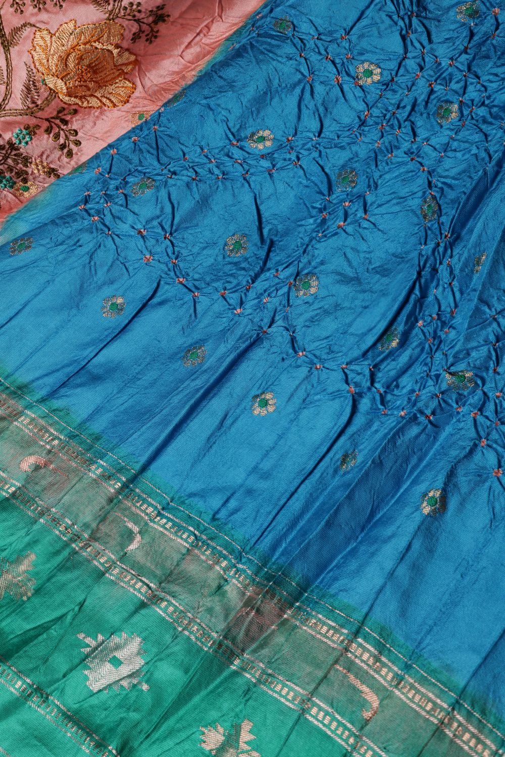 Kadiyal Cut-Work Bandhej