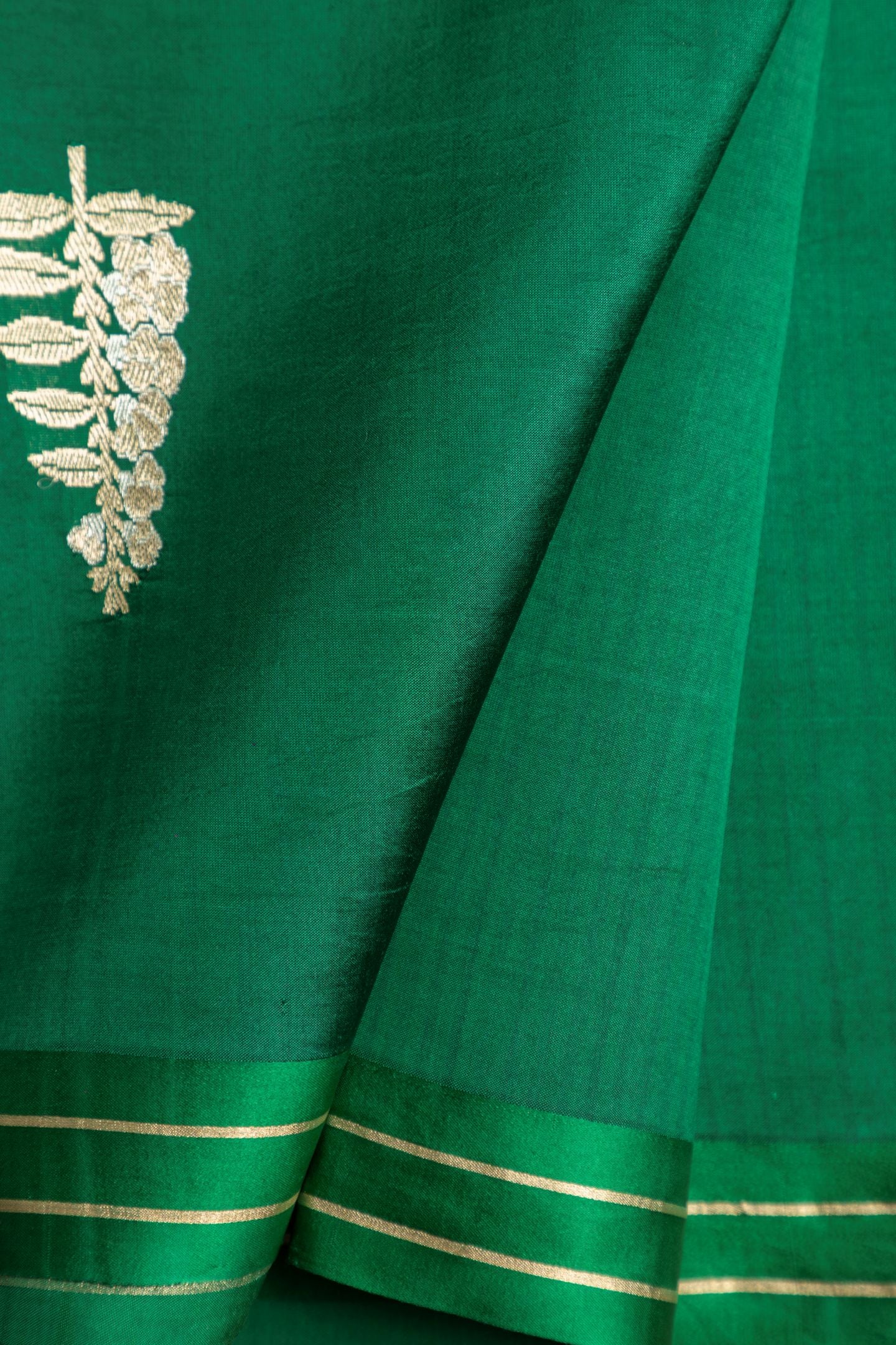 Hand Woven Mango Silk Saree