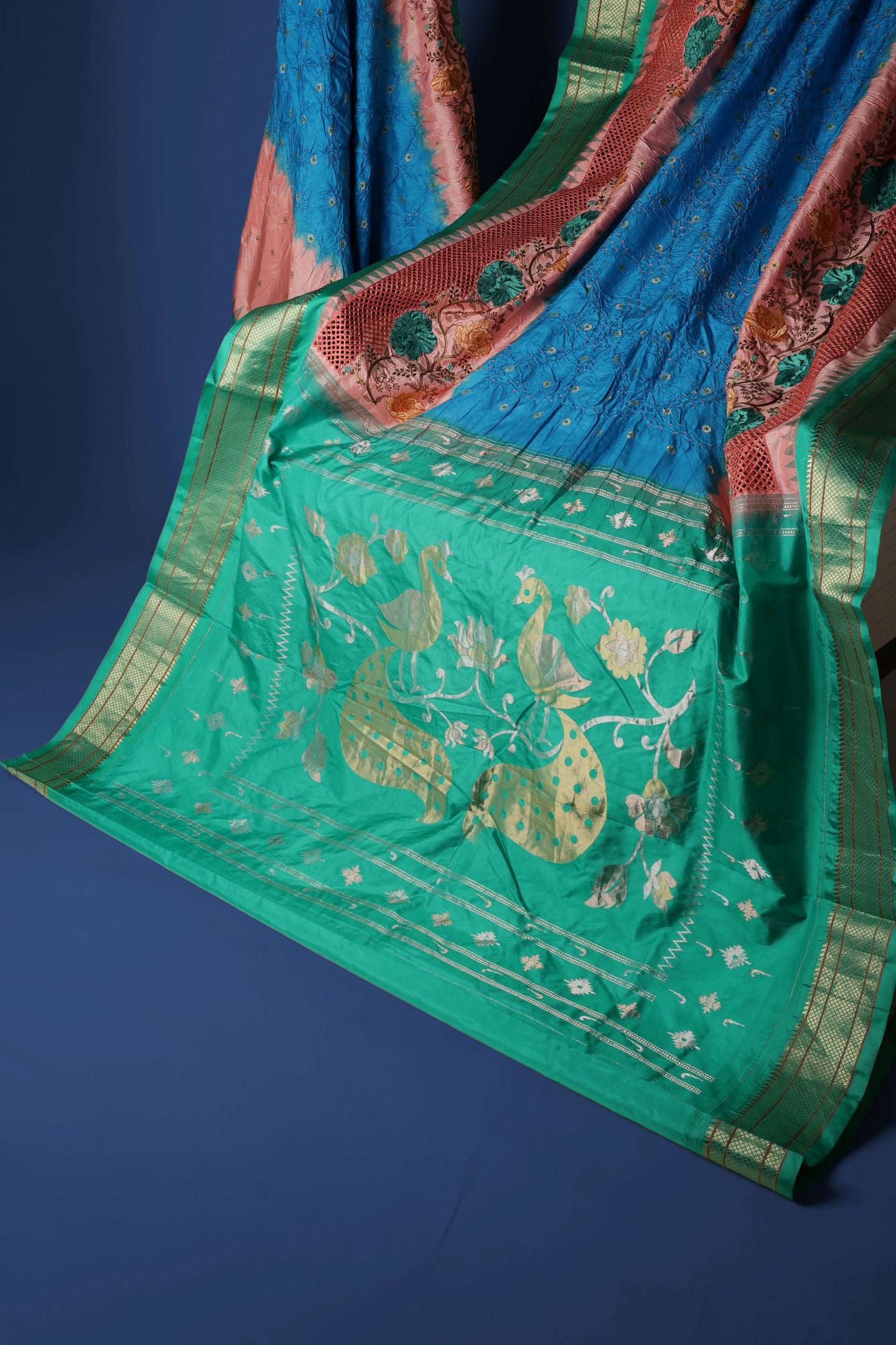 Kadiyal Cut-Work Bandhej