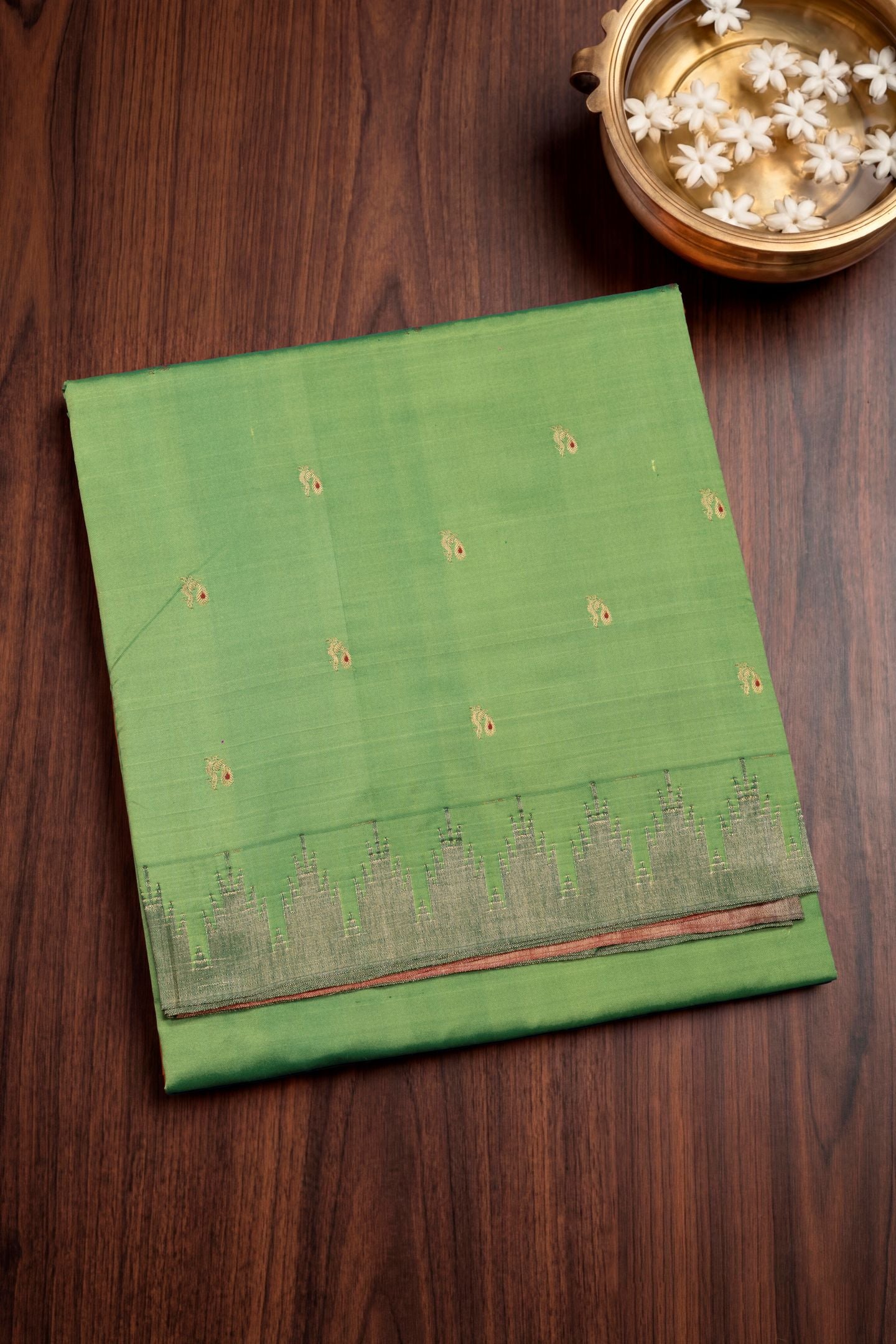 Traditional Pure Silk Small Temple Border Meena Butta Saree