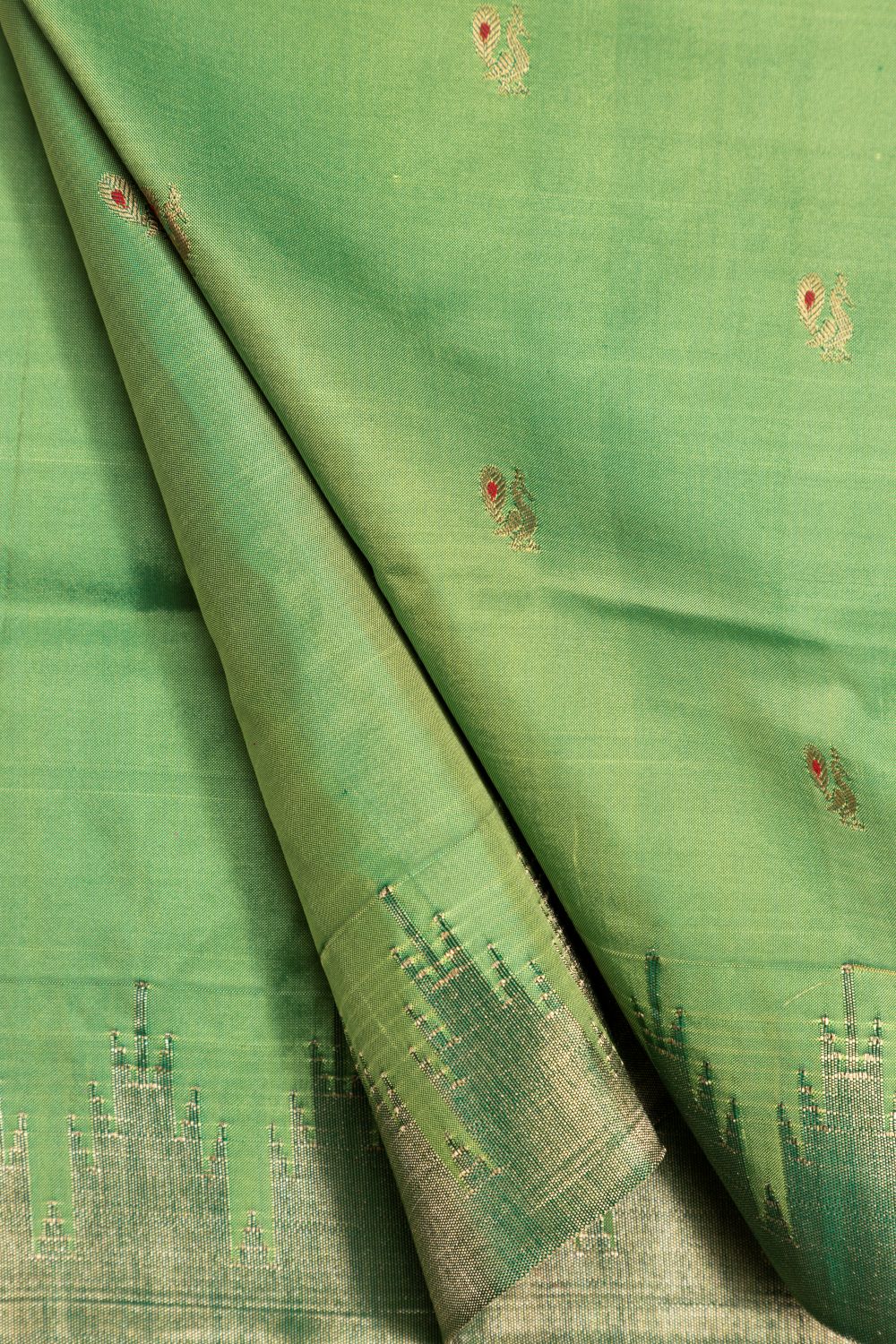 Traditional Pure Silk Small Temple Border Meena Butta Saree