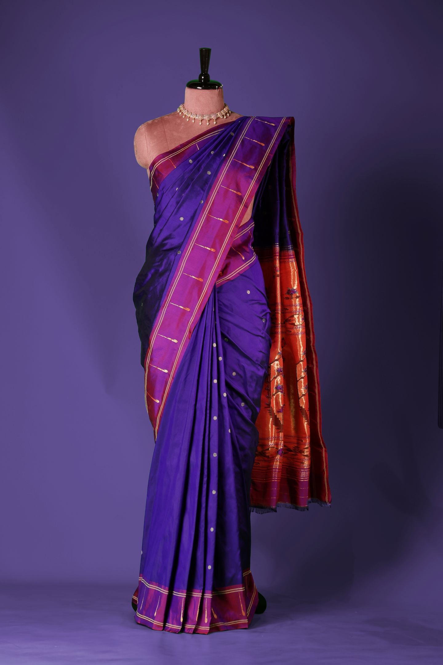 Hand Woven Single Muniya Resham Border Paithani