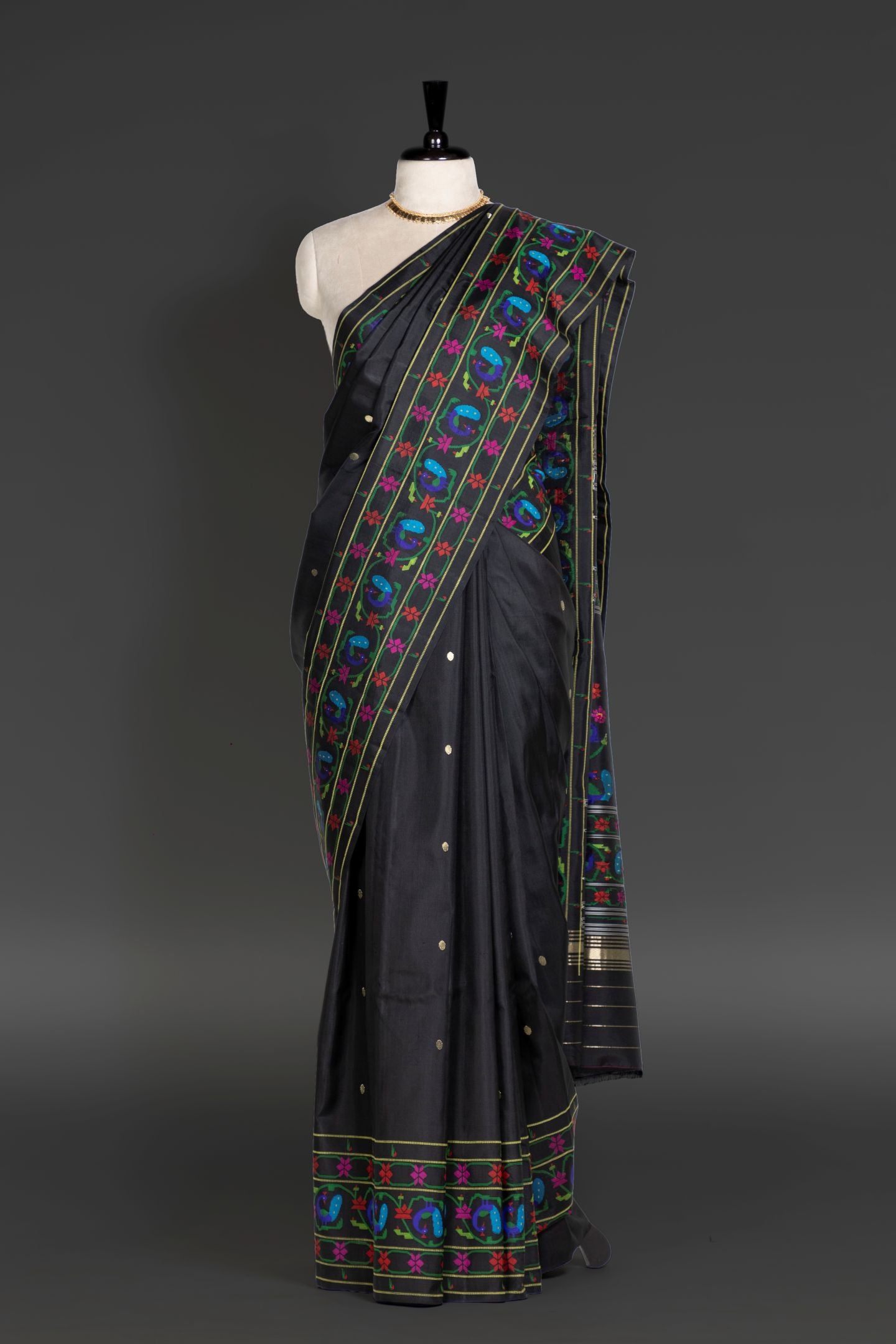 Hand Woven Brocade Paithani